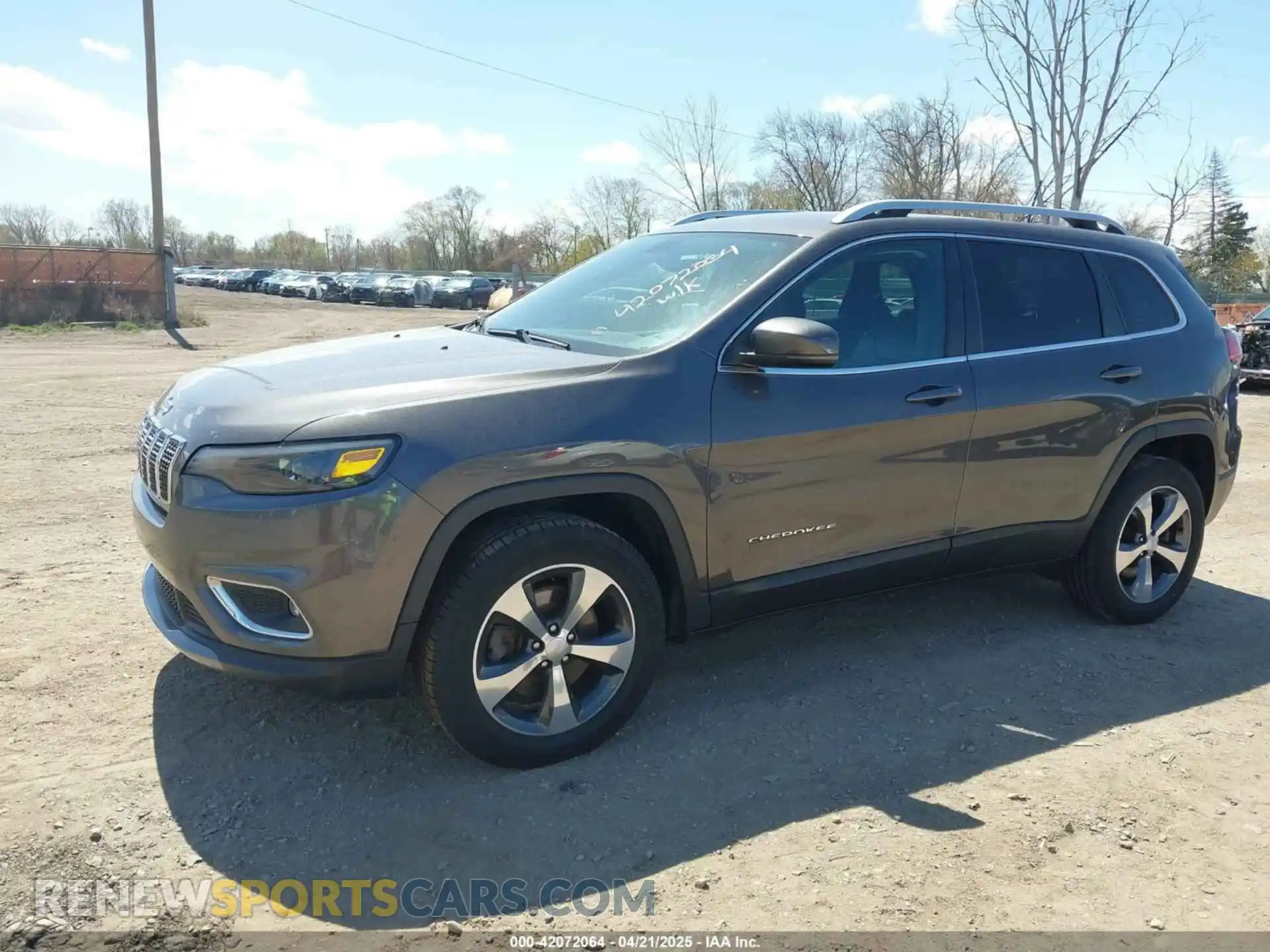 2 Photograph of a damaged car 1C4PJMDX5KD250730 JEEP CHEROKEE 2019