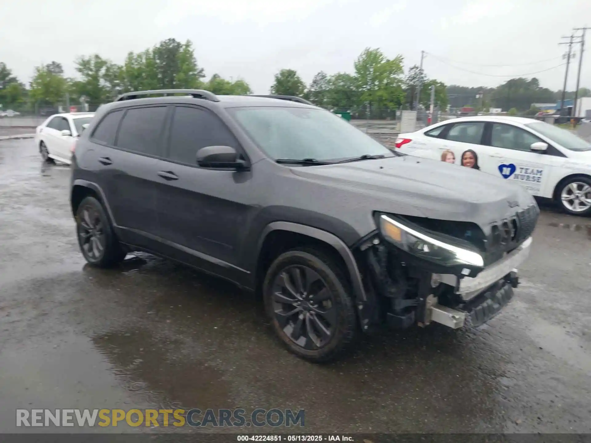 1 Photograph of a damaged car 1C4PJMDX9KD389713 JEEP CHEROKEE 2019