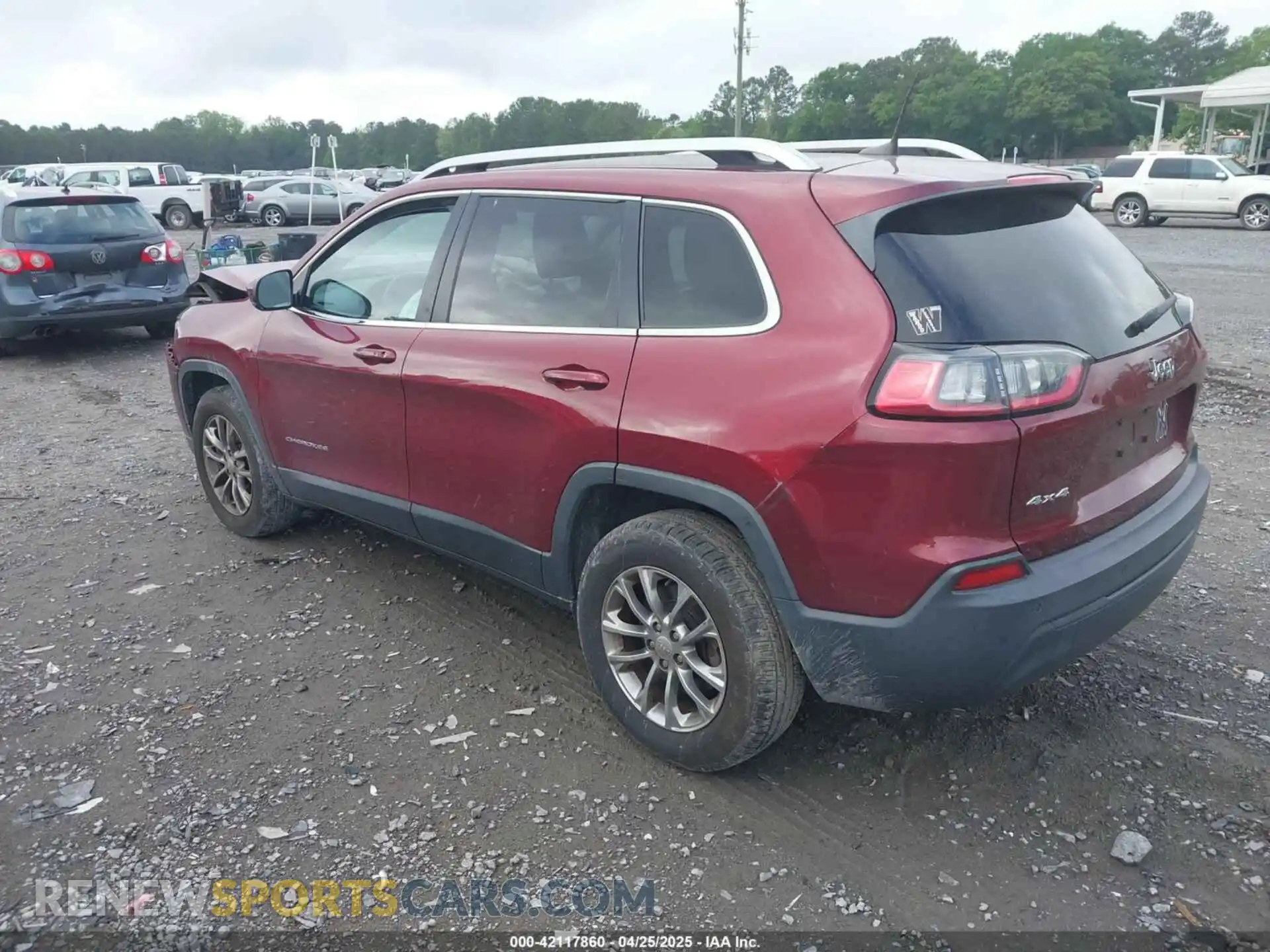 3 Photograph of a damaged car 1C4PJMLB3KD195412 JEEP CHEROKEE 2019