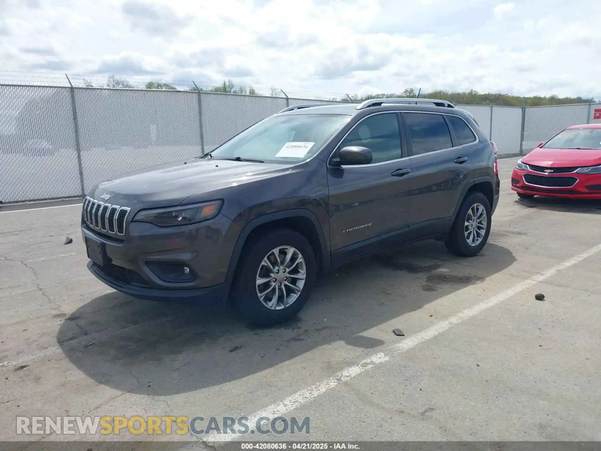 2 Photograph of a damaged car 1C4PJMLB4KD139544 JEEP CHEROKEE 2019