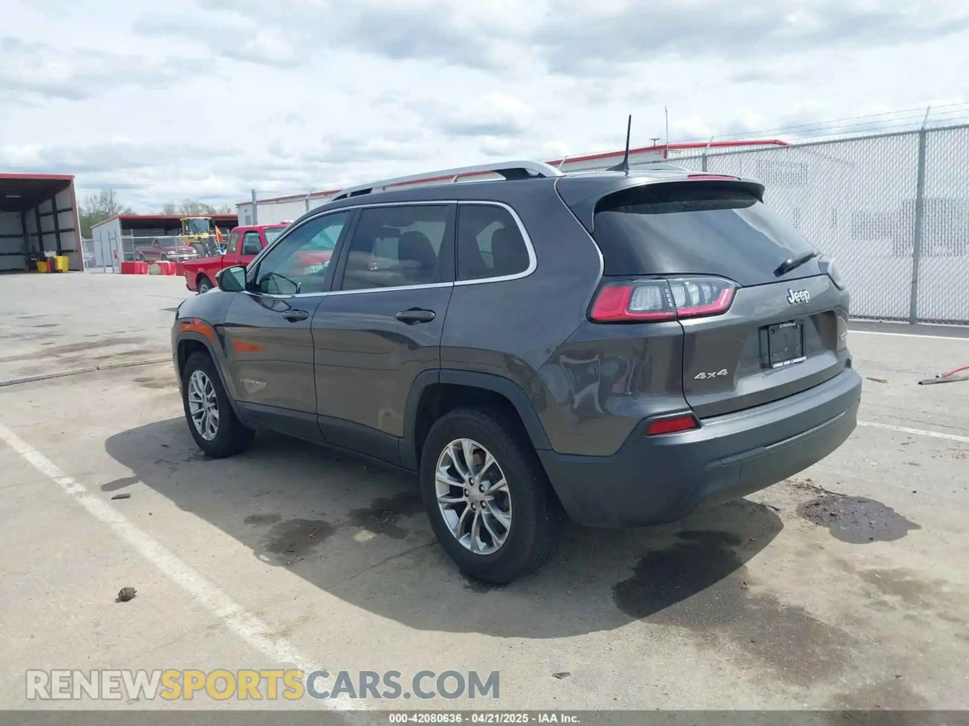 3 Photograph of a damaged car 1C4PJMLB4KD139544 JEEP CHEROKEE 2019