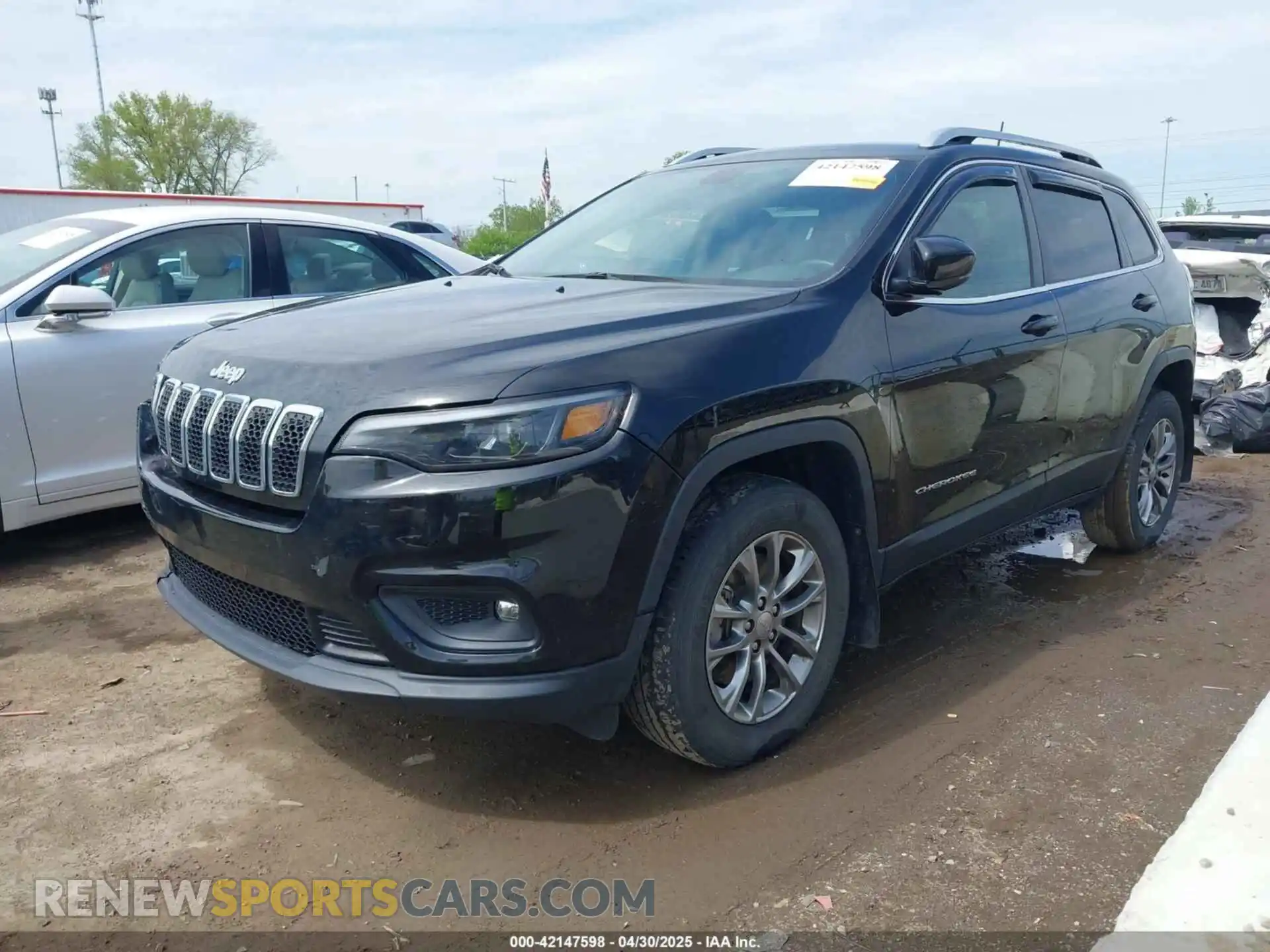 2 Фотография поврежденного автомобиля 1C4PJMLB5KD489488 JEEP CHEROKEE 2019
