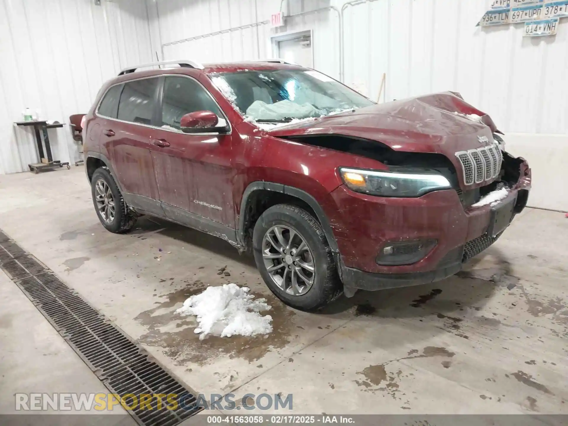 1 Photograph of a damaged car 1C4PJMLB6KD465474 JEEP CHEROKEE 2019