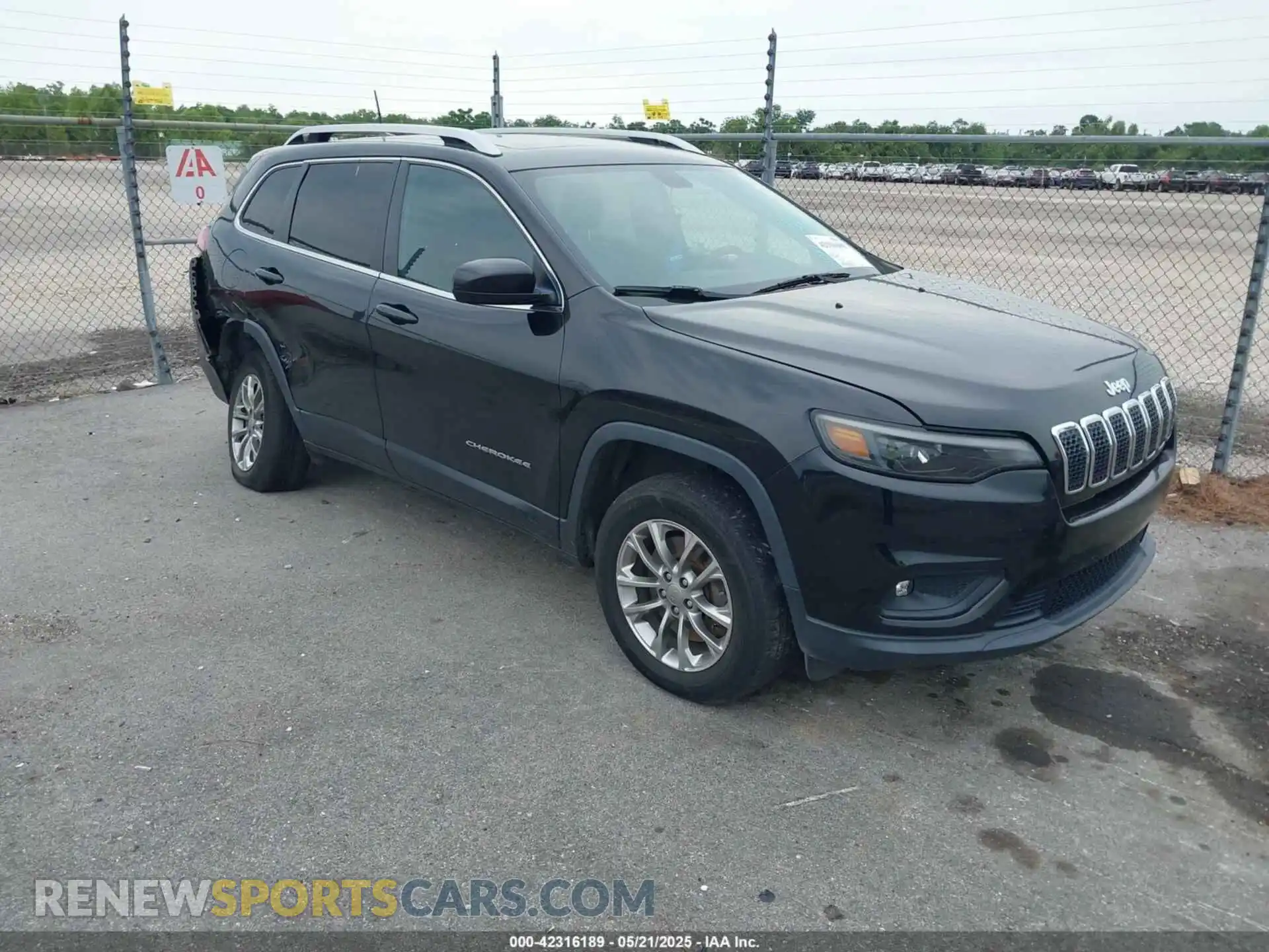 1 Photograph of a damaged car 1C4PJMLN4KD167192 JEEP CHEROKEE 2019