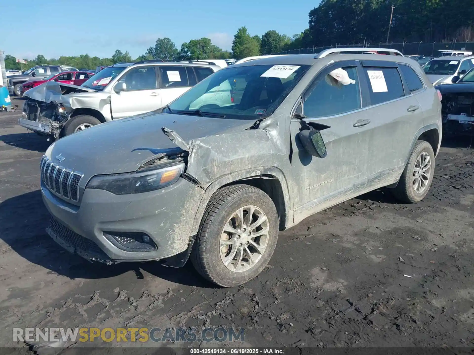 2 Photograph of a damaged car 1C4PJMLNXKD408494 JEEP CHEROKEE 2019