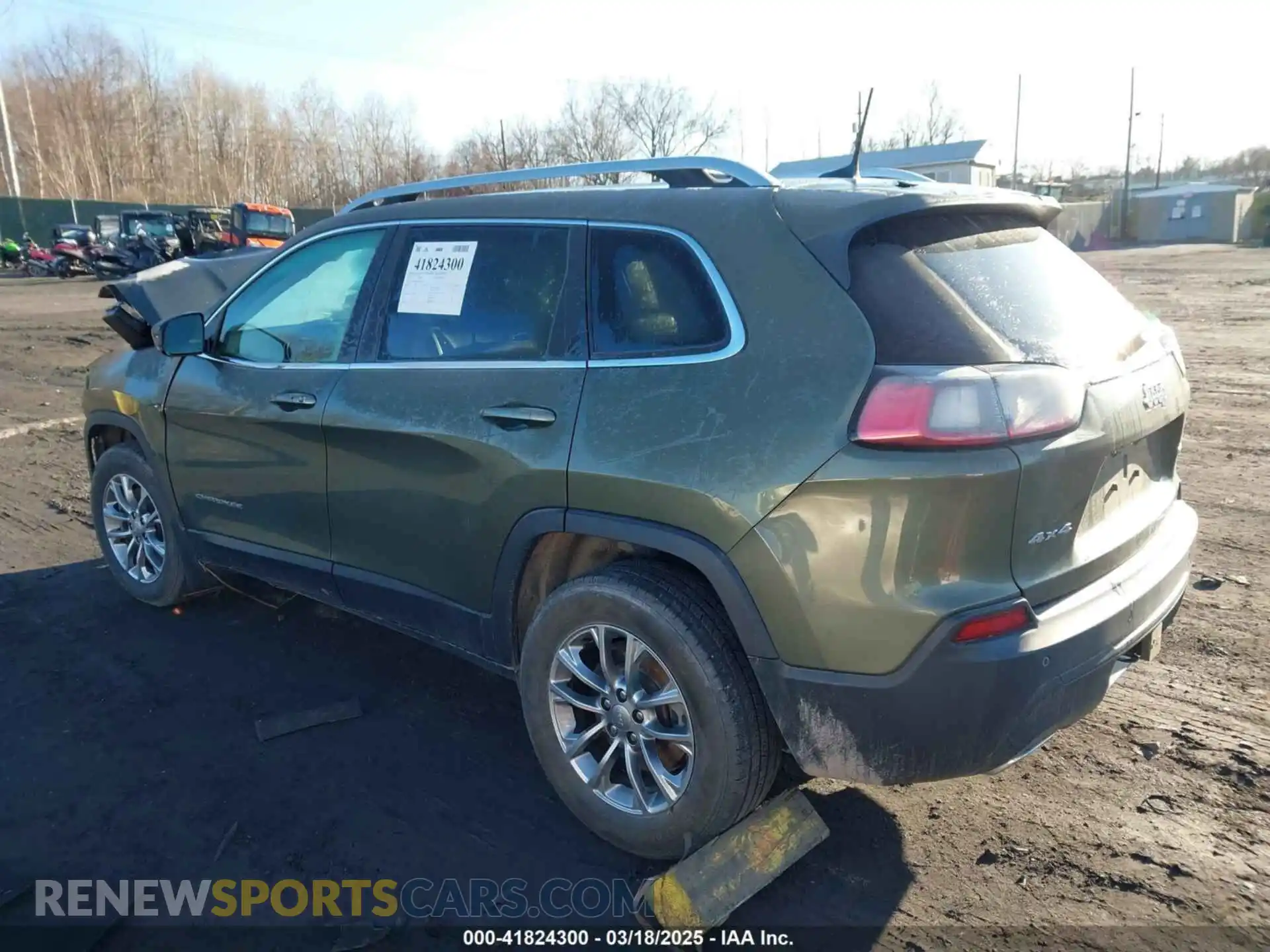 3 Photograph of a damaged car 1C4PJMLX0KD123482 JEEP CHEROKEE 2019