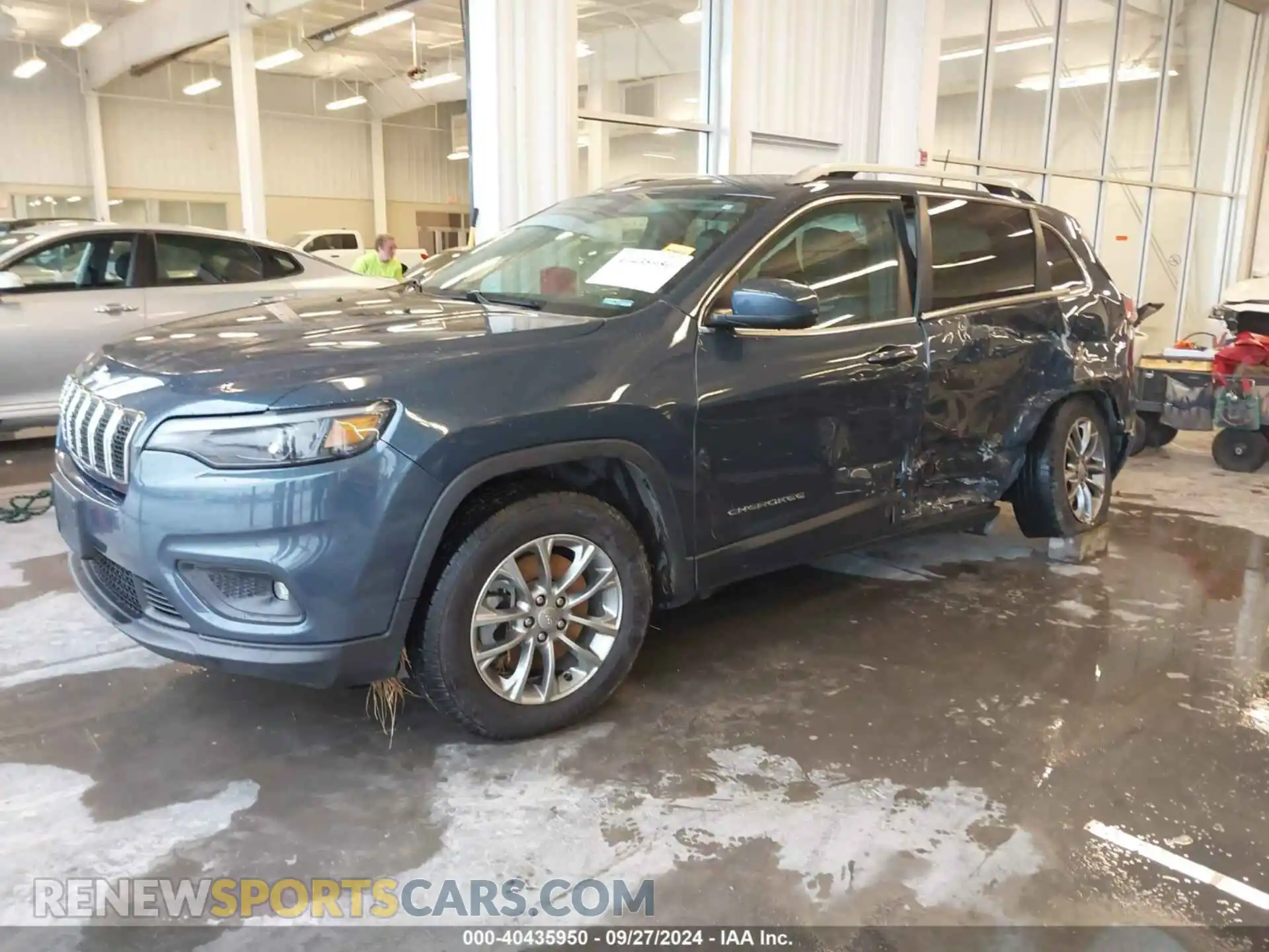 2 Photograph of a damaged car 1C4PJMLX0KD361879 JEEP CHEROKEE 2019