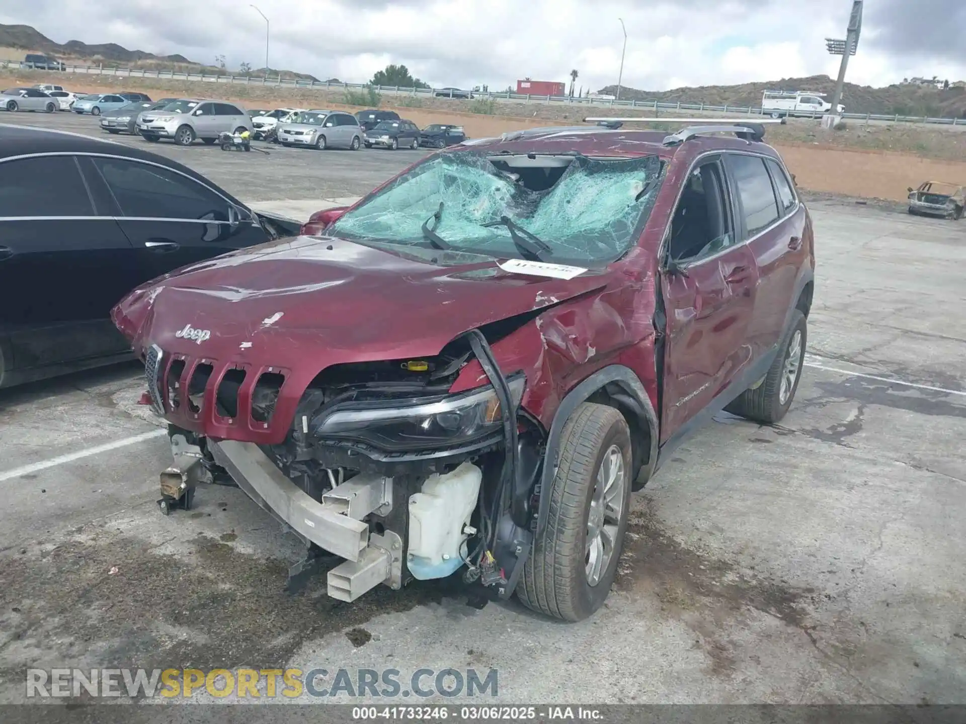 2 Photograph of a damaged car 1C4PJMLX8KD330606 JEEP CHEROKEE 2019