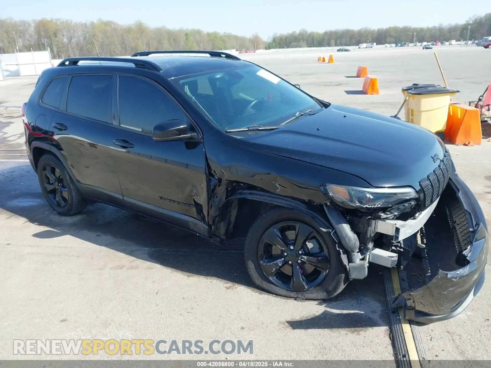 1 Photograph of a damaged car 1C4PJMLX9KD489084 JEEP CHEROKEE 2019
