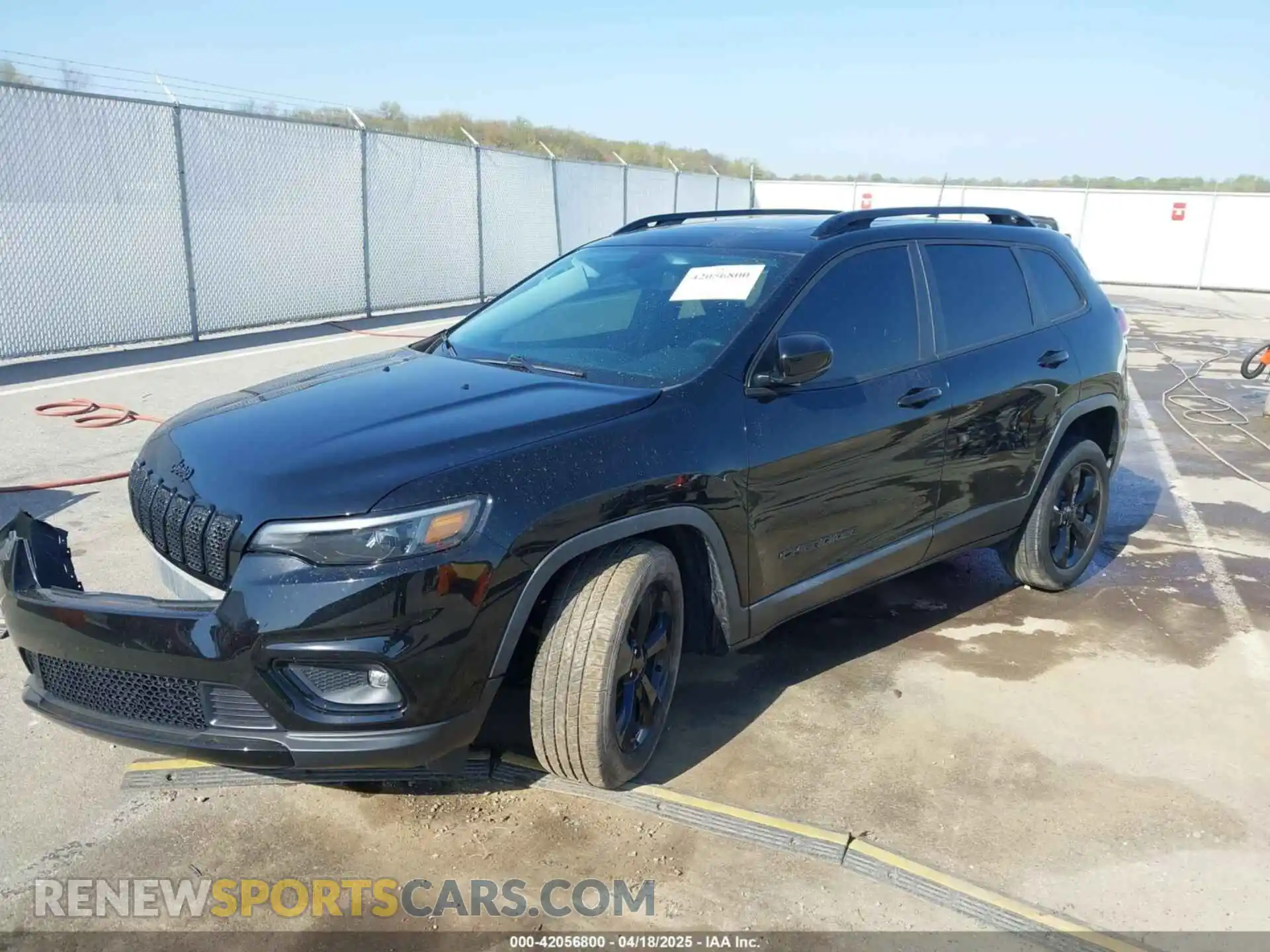 2 Photograph of a damaged car 1C4PJMLX9KD489084 JEEP CHEROKEE 2019