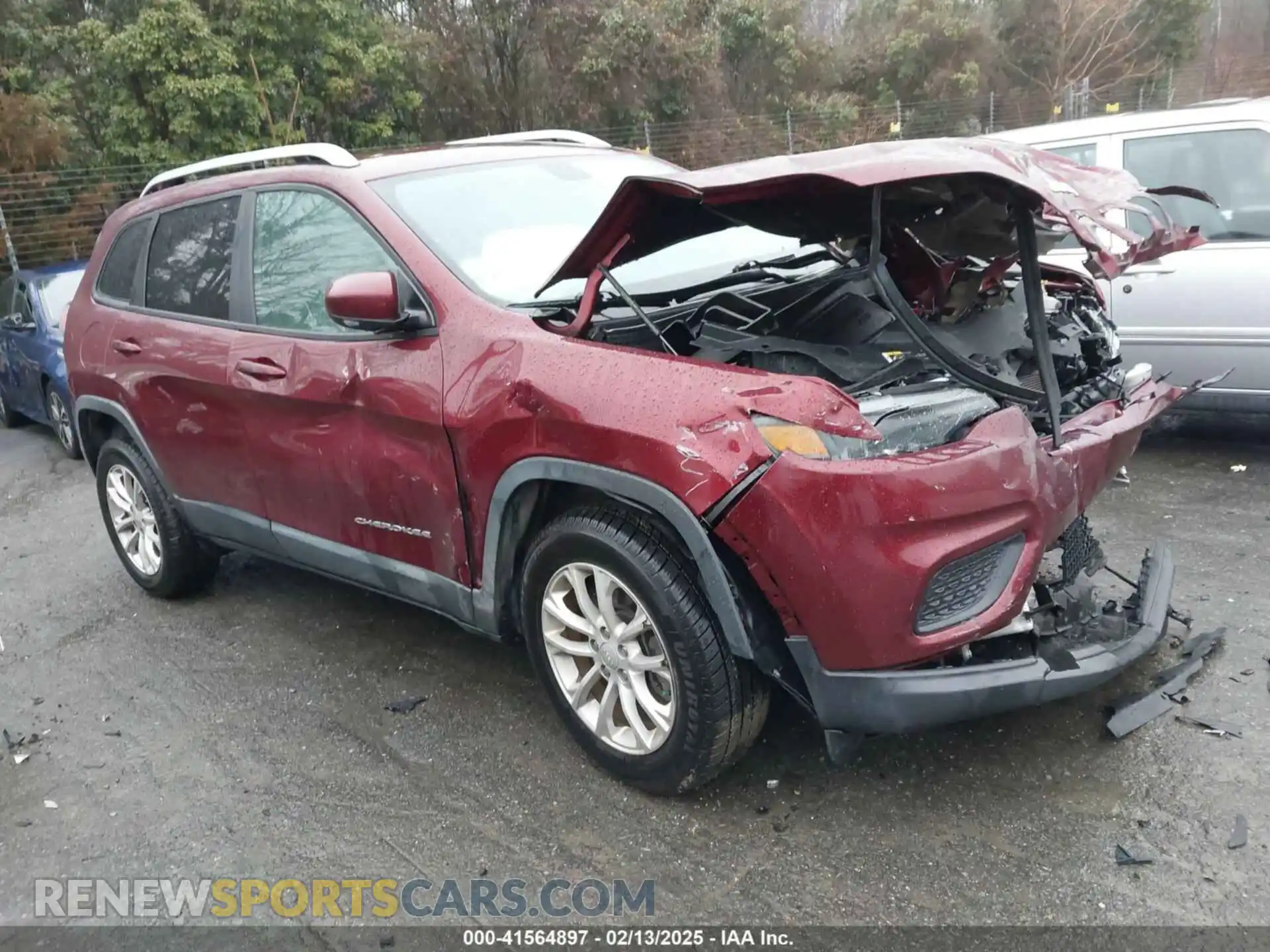 1 Photograph of a damaged car 1C4PJLCB7LD542199 JEEP CHEROKEE 2020