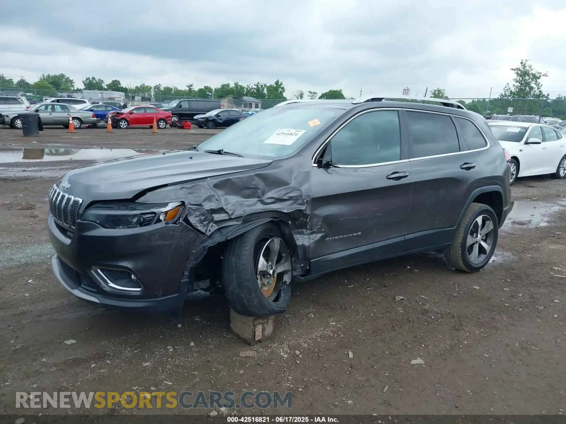 2 Photograph of a damaged car 1C4PJLDB8LD653312 JEEP CHEROKEE 2020