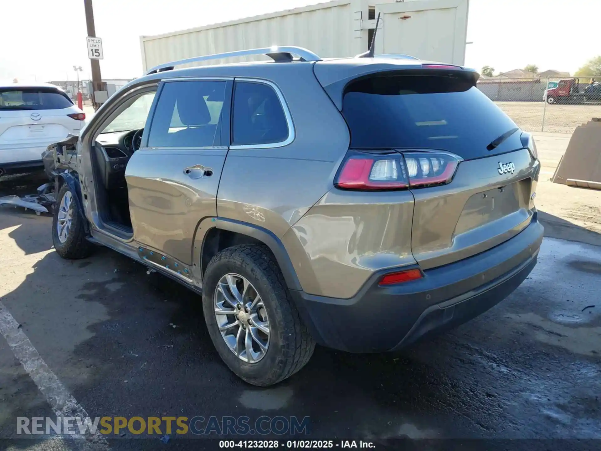 3 Фотография поврежденного автомобиля 1C4PJLLB5LD521965 JEEP CHEROKEE 2020