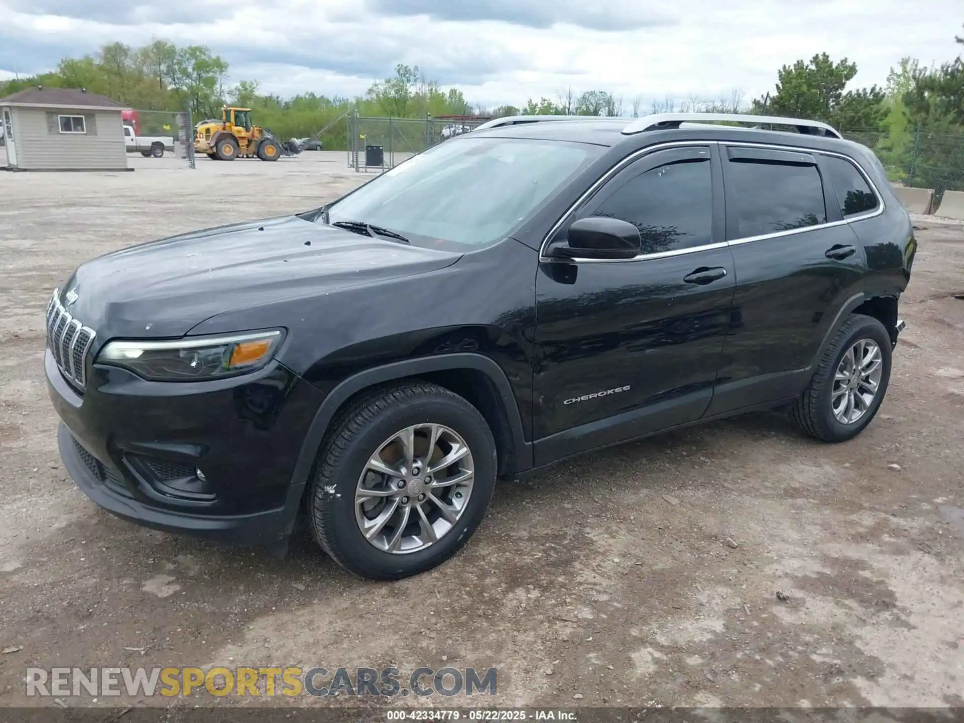 2 Photograph of a damaged car 1C4PJLLB6LD596142 JEEP CHEROKEE 2020