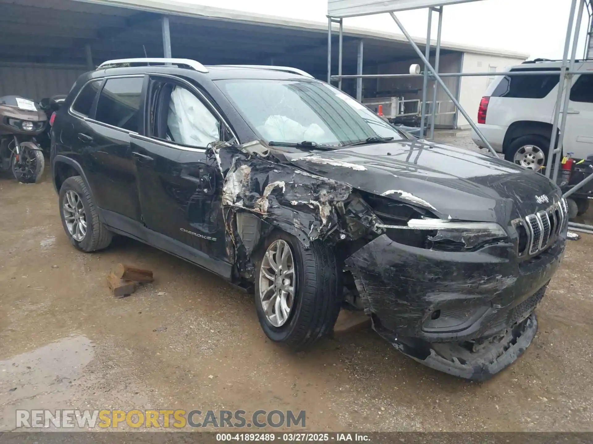 1 Photograph of a damaged car 1C4PJLLB7LD541635 JEEP CHEROKEE 2020
