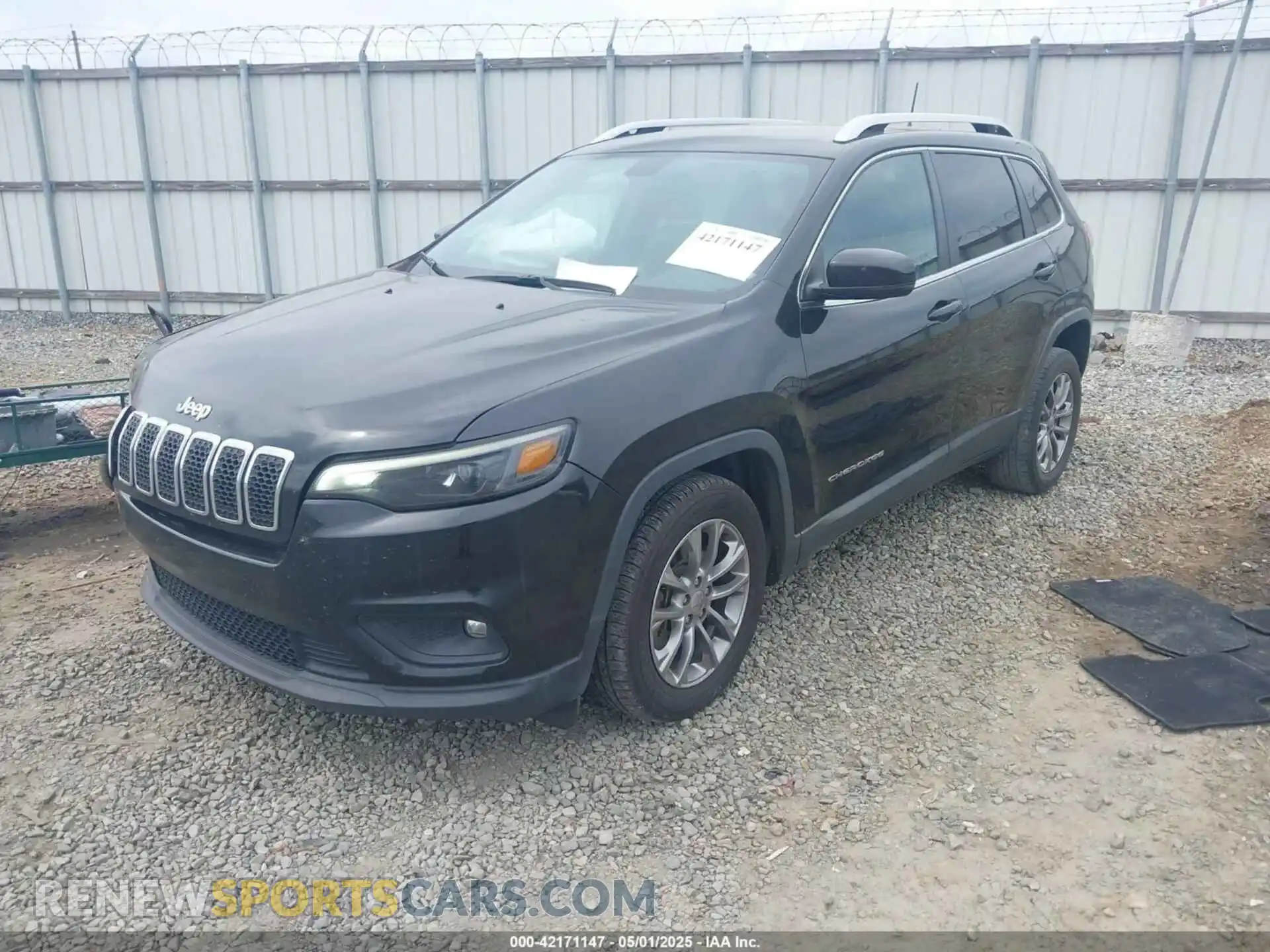 2 Photograph of a damaged car 1C4PJLLB9LD503369 JEEP CHEROKEE 2020