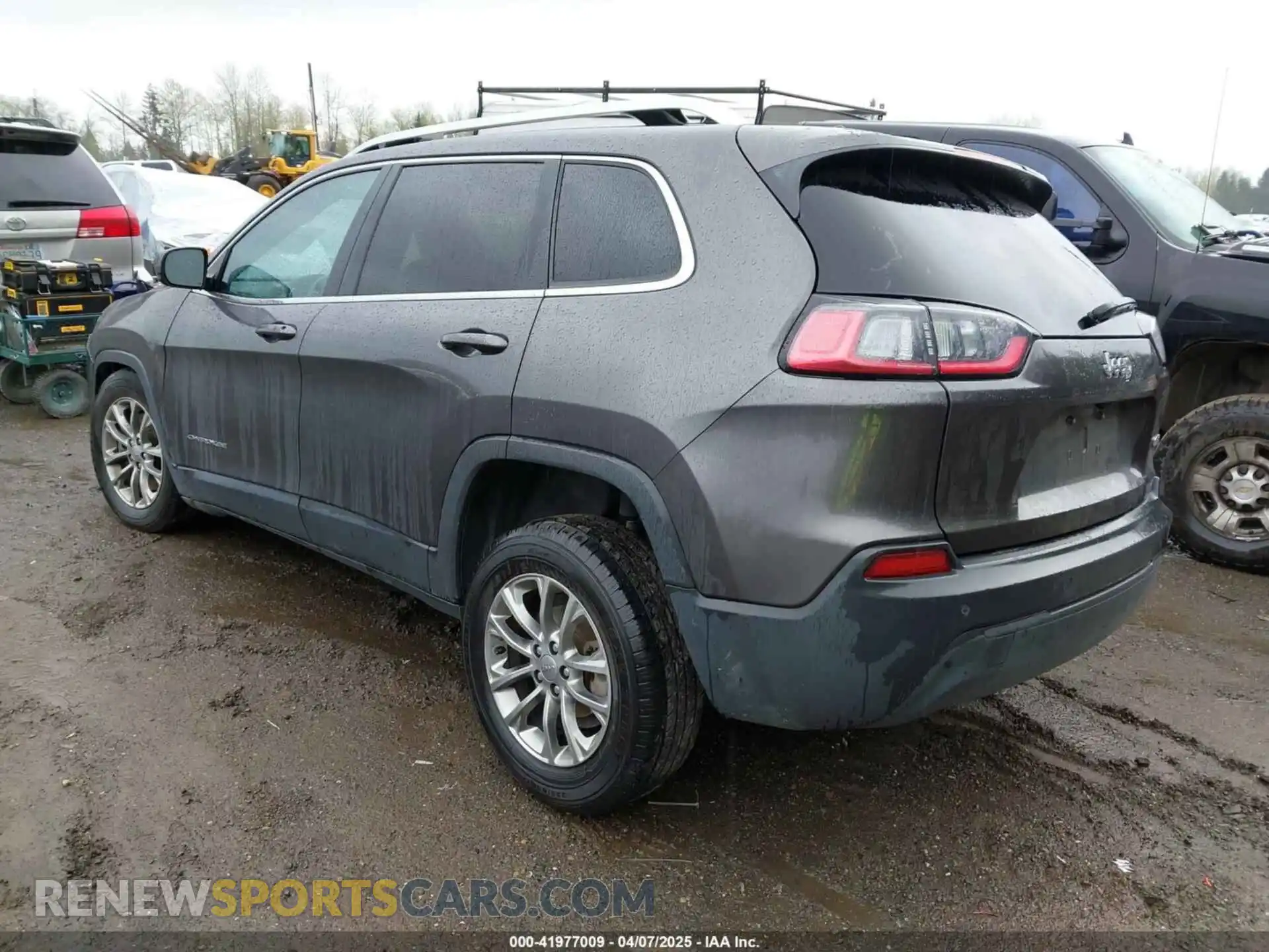 3 Photograph of a damaged car 1C4PJLLB9LD657063 JEEP CHEROKEE 2020