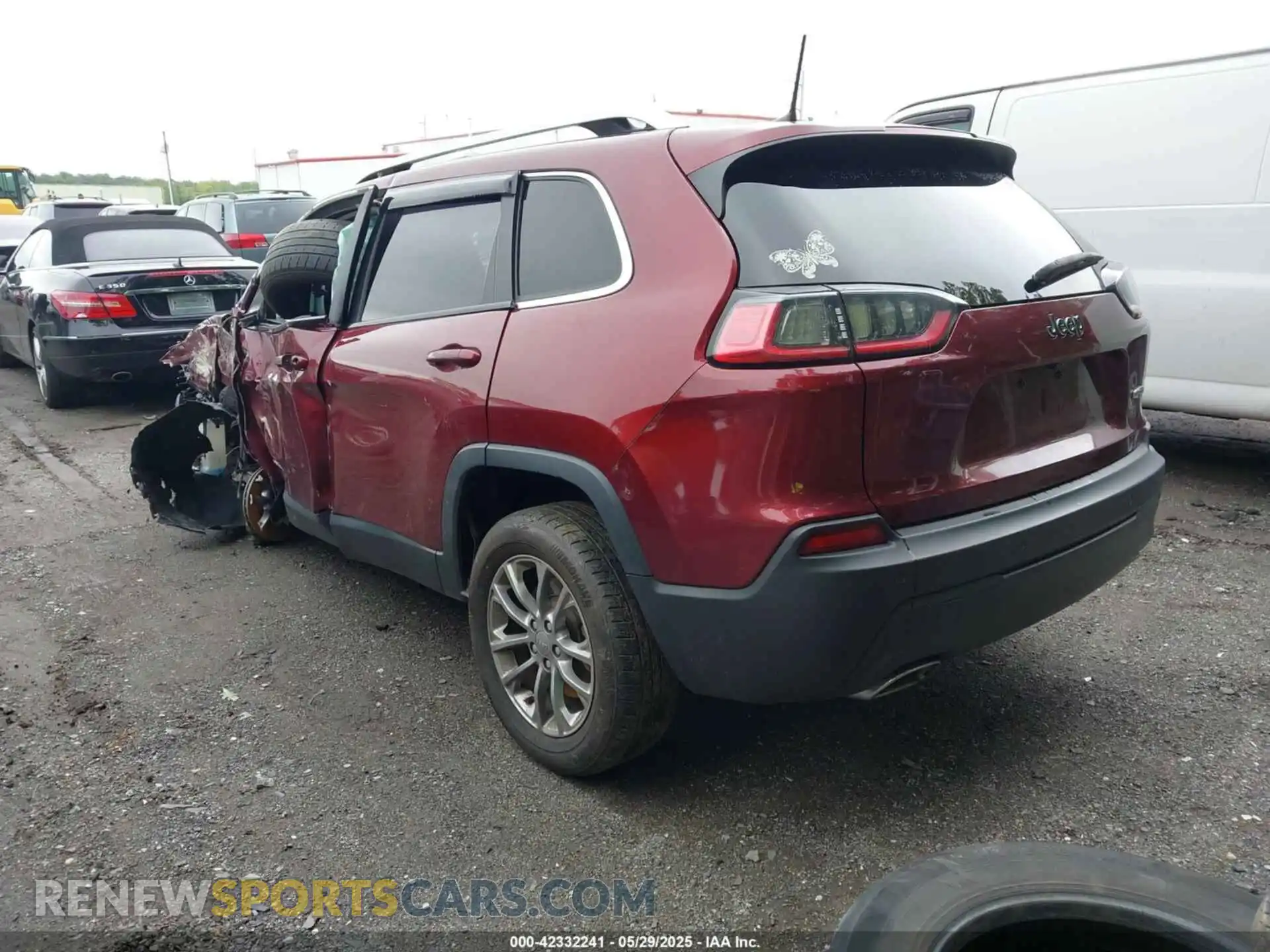 3 Photograph of a damaged car 1C4PJLLX1LD522039 JEEP CHEROKEE 2020
