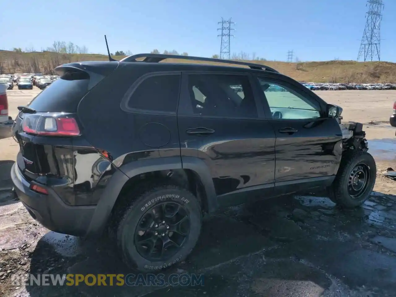 3 Photograph of a damaged car 1C4PJMBX4LD568343 JEEP CHEROKEE 2020