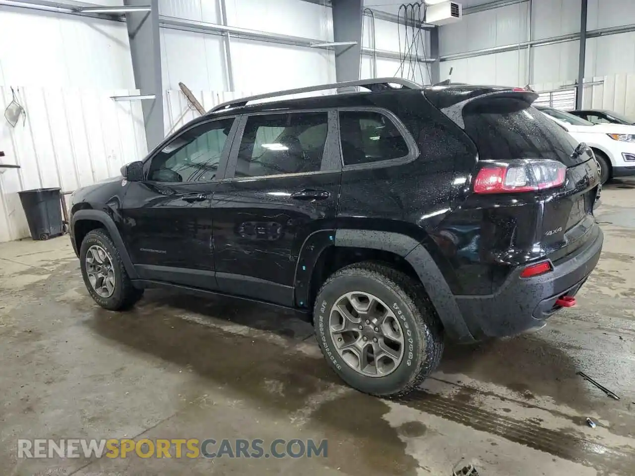 2 Photograph of a damaged car 1C4PJMBX4LD602457 JEEP CHEROKEE 2020