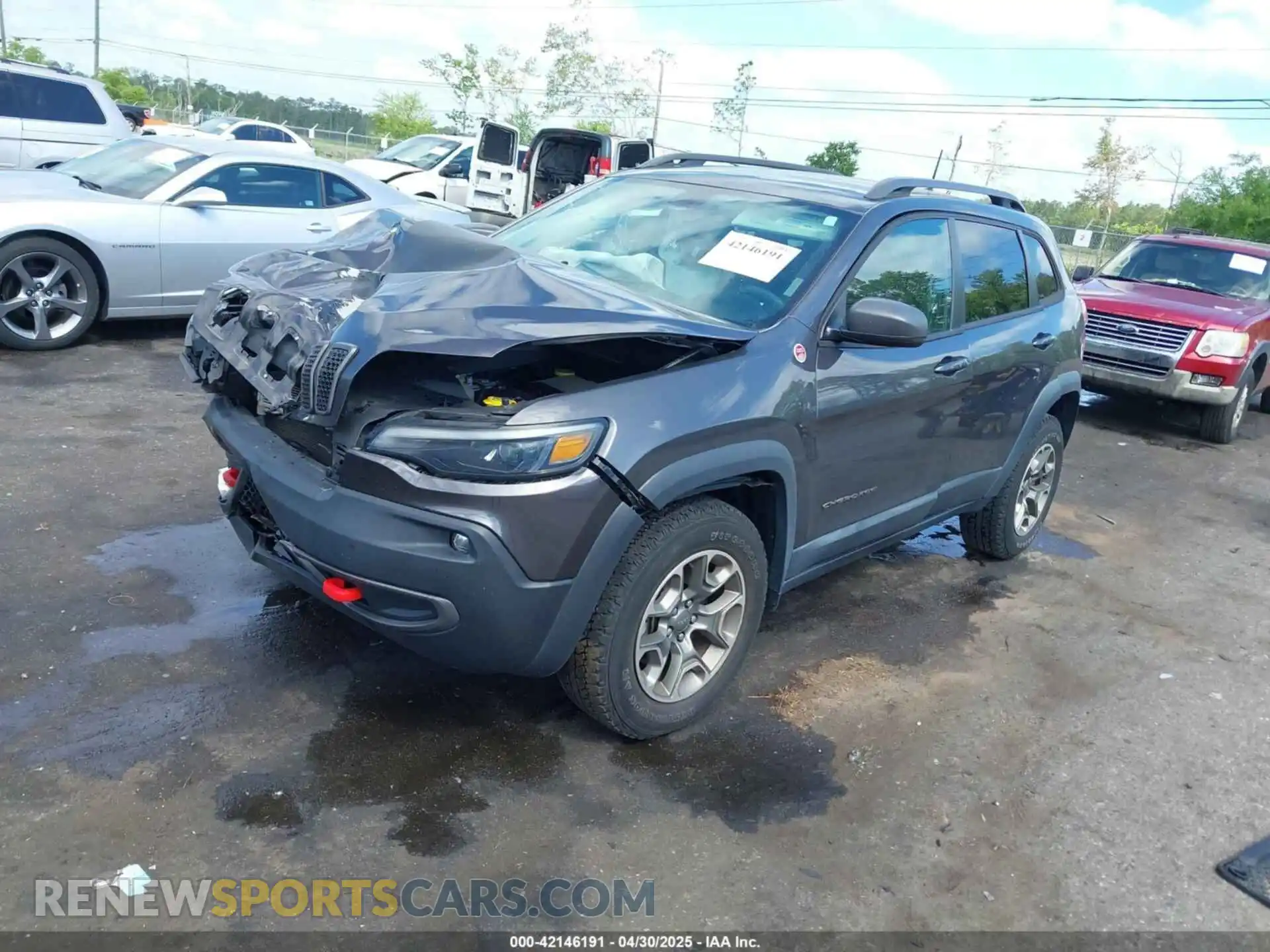2 Photograph of a damaged car 1C4PJMBX5LD527252 JEEP CHEROKEE 2020
