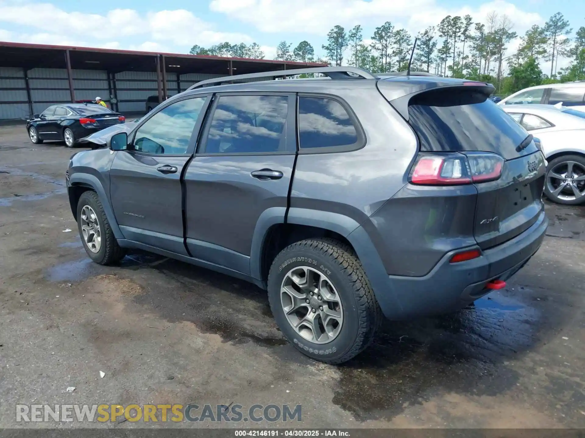 3 Photograph of a damaged car 1C4PJMBX5LD527252 JEEP CHEROKEE 2020