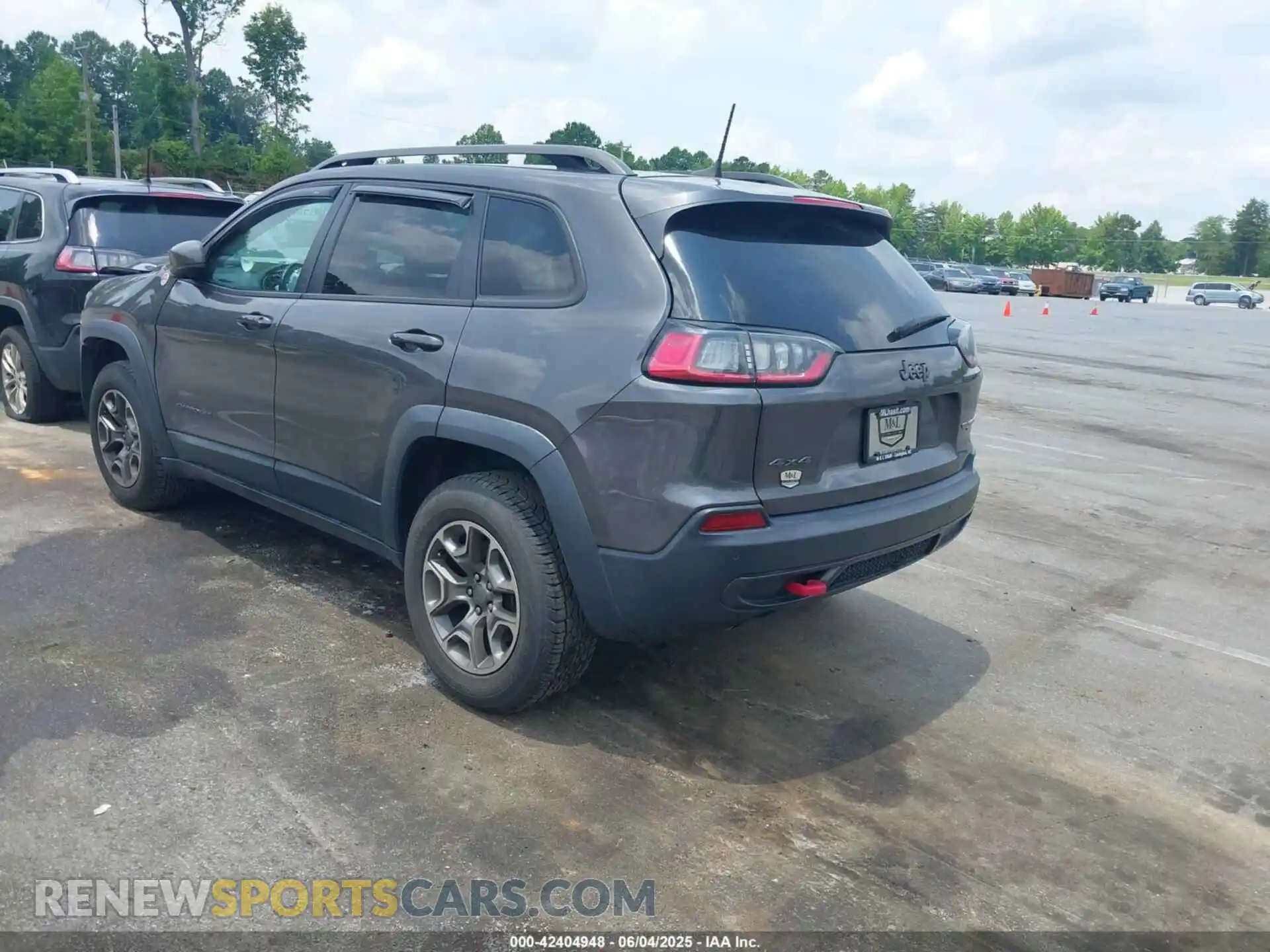 3 Photograph of a damaged car 1C4PJMBX5LD530720 JEEP CHEROKEE 2020