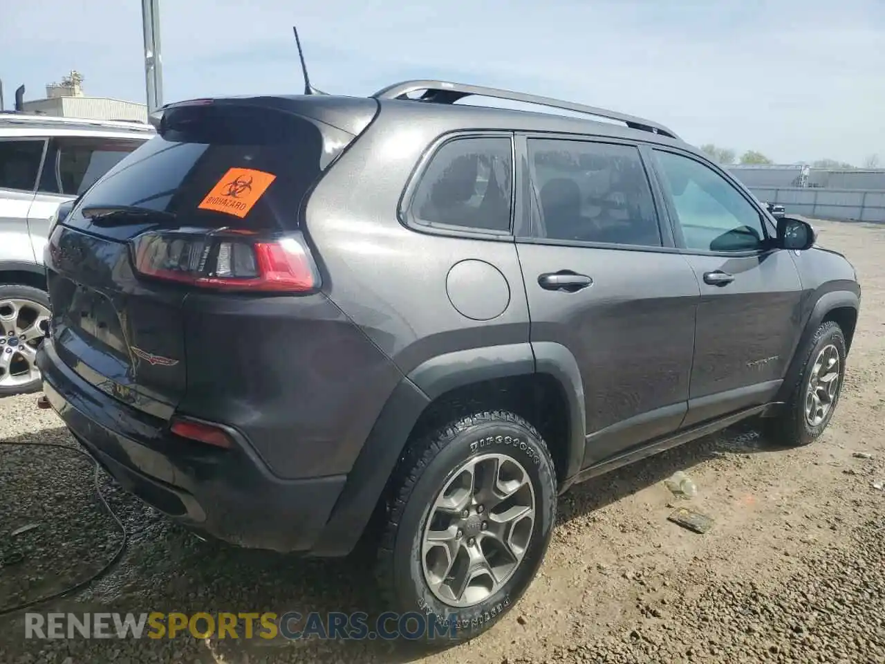 3 Photograph of a damaged car 1C4PJMBX6LD518088 JEEP CHEROKEE 2020