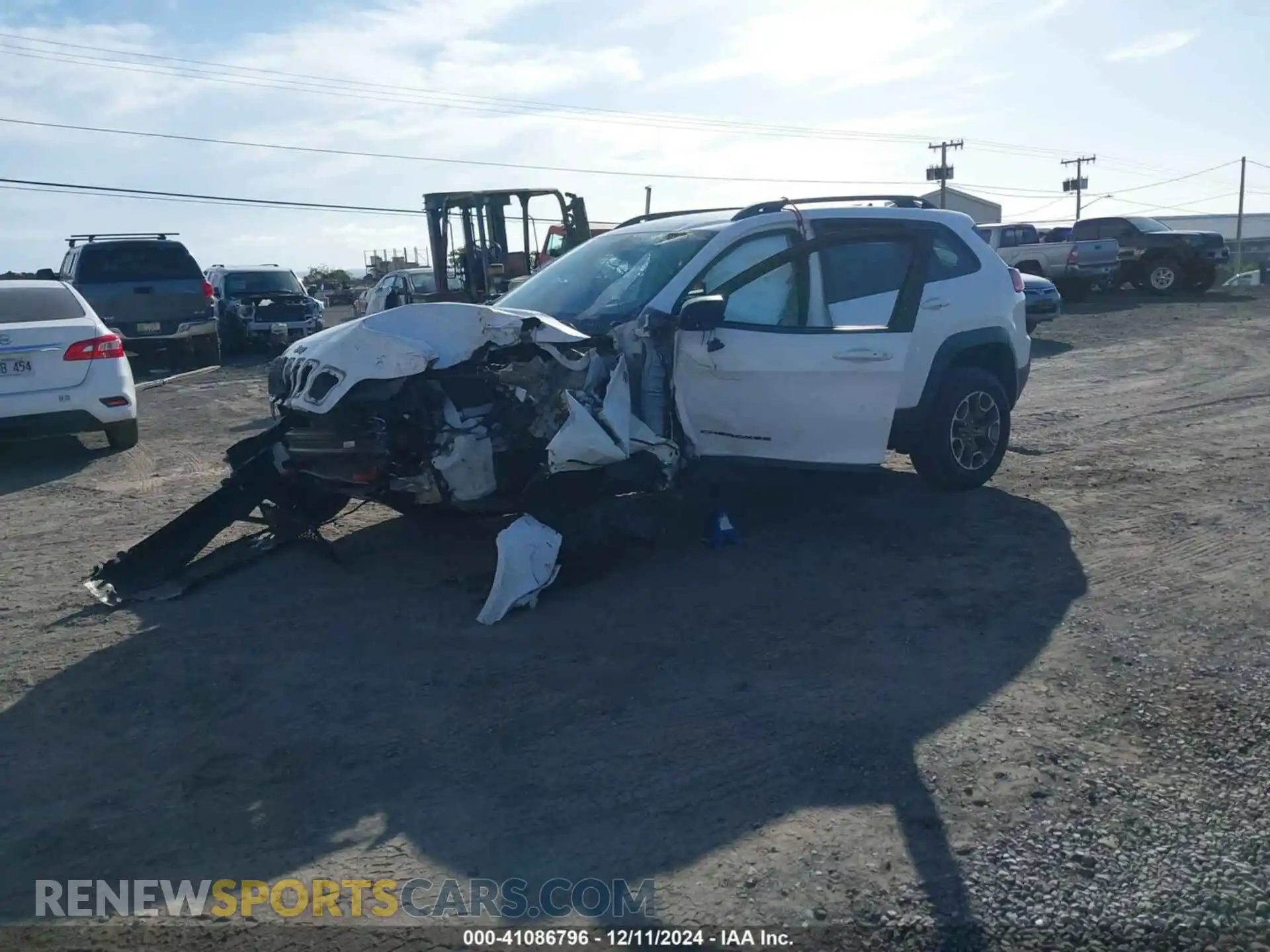 2 Photograph of a damaged car 1C4PJMBX9LD529103 JEEP CHEROKEE 2020