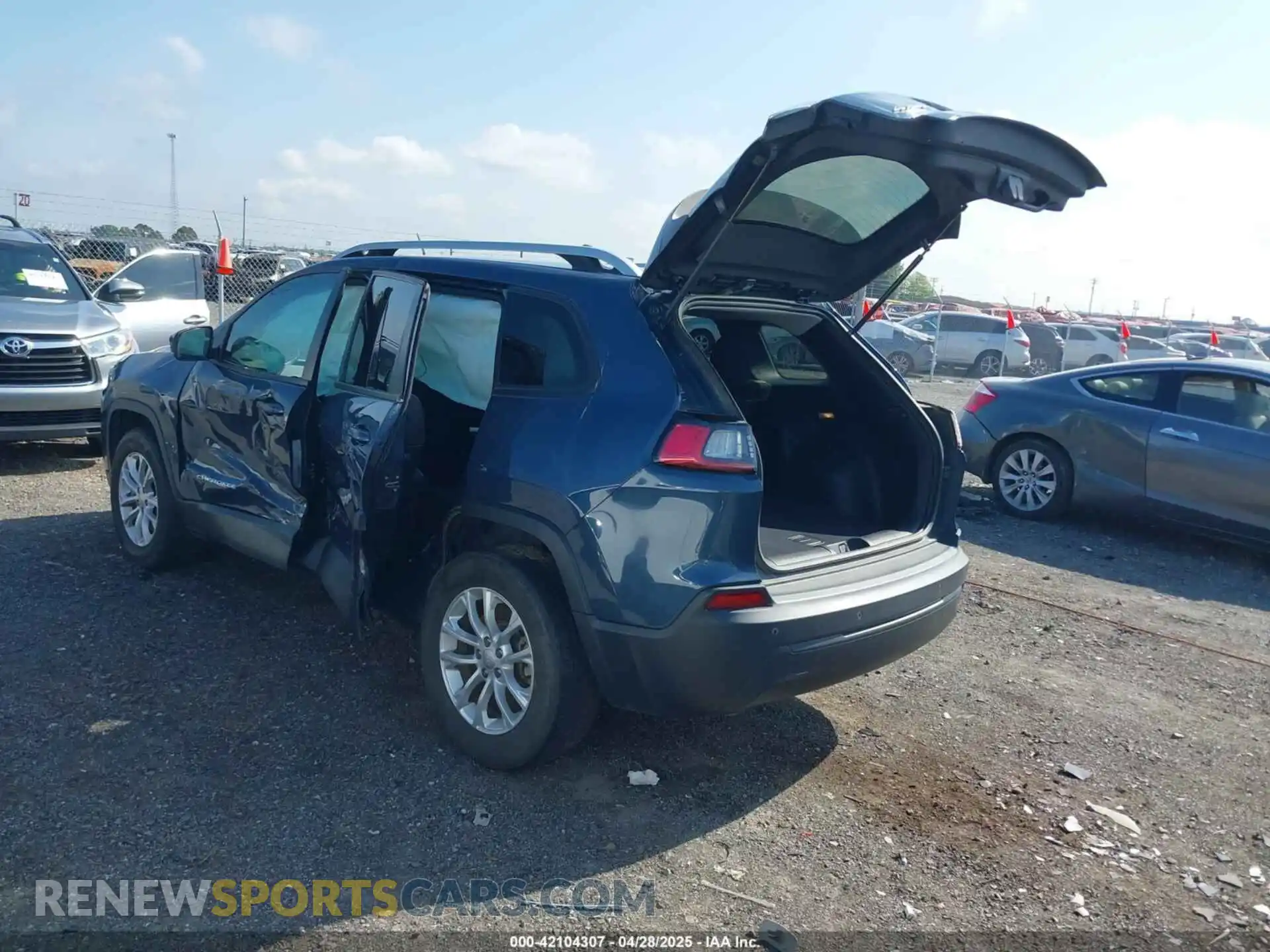 3 Photograph of a damaged car 1C4PJMCB7LD603878 JEEP CHEROKEE 2020