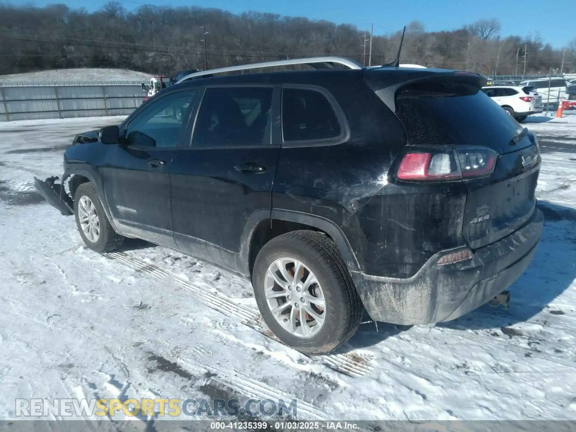 3 Photograph of a damaged car 1C4PJMCB8LD560412 JEEP CHEROKEE 2020