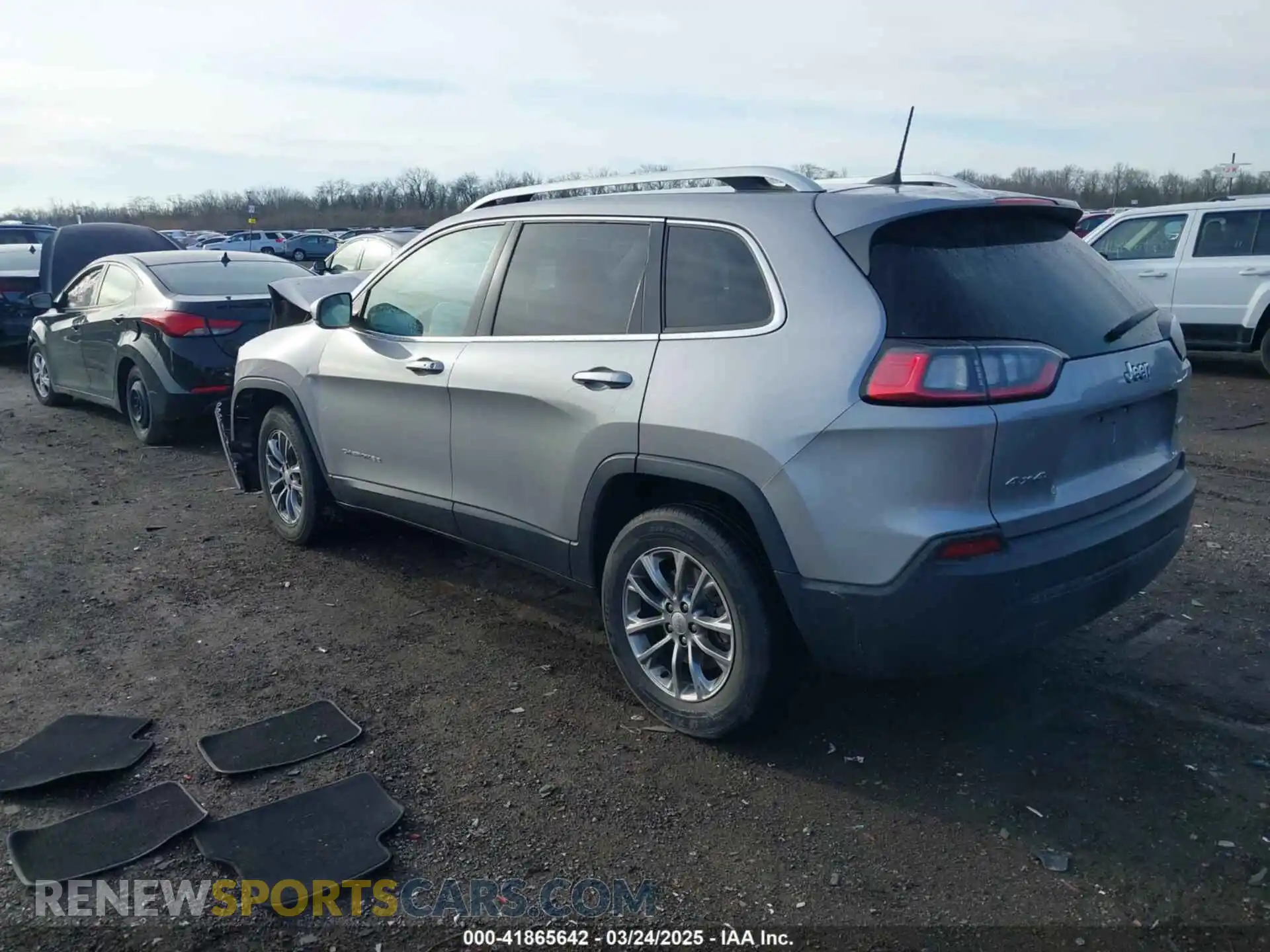 3 Photograph of a damaged car 1C4PJMLB4LD652178 JEEP CHEROKEE 2020