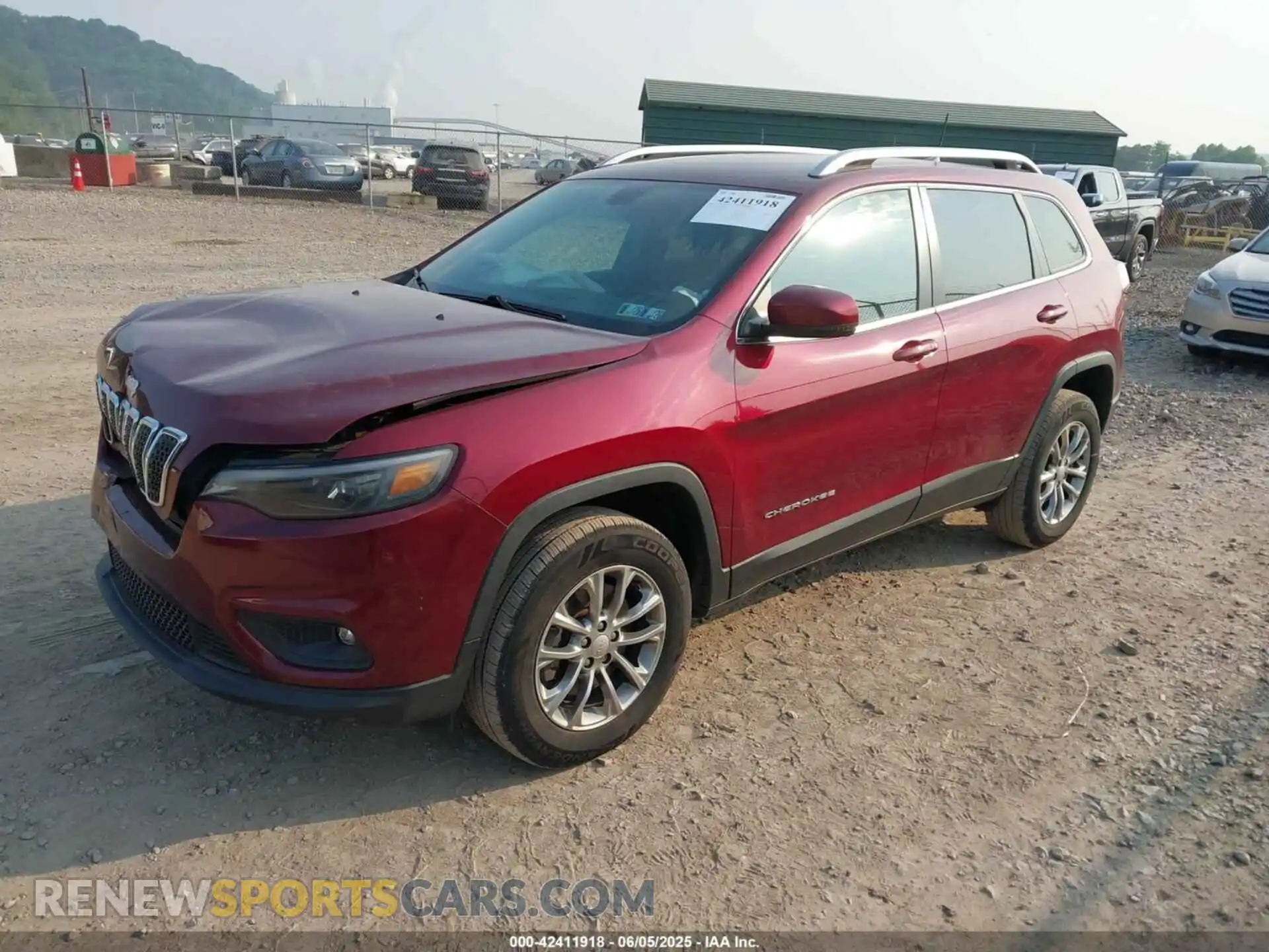 2 Photograph of a damaged car 1C4PJMLB6LD585258 JEEP CHEROKEE 2020