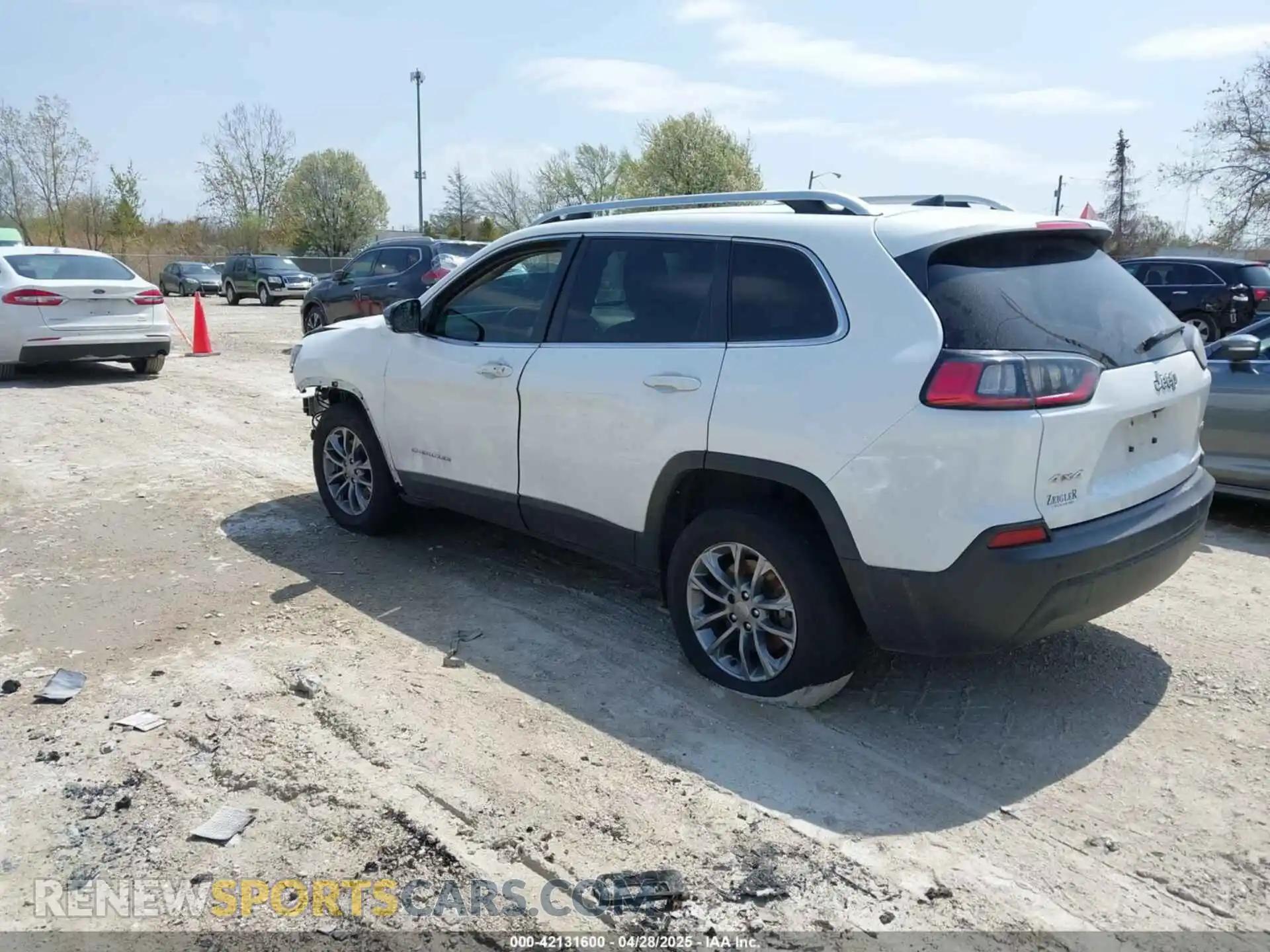 3 Photograph of a damaged car 1C4PJMLB9LD538306 JEEP CHEROKEE 2020