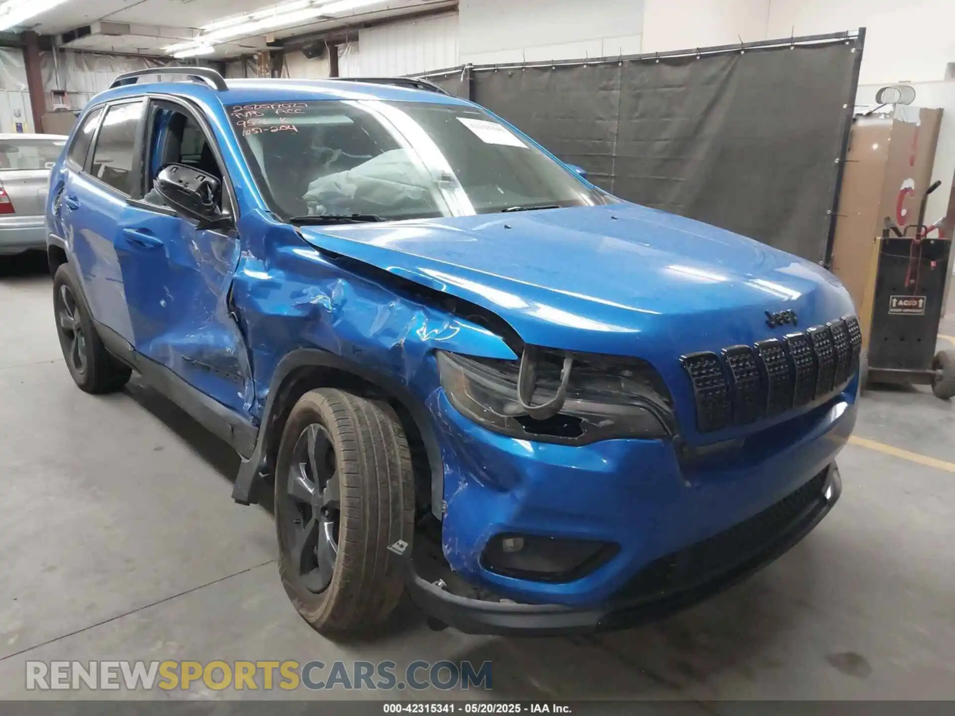 1 Photograph of a damaged car 1C4PJMLBXLD539576 JEEP CHEROKEE 2020