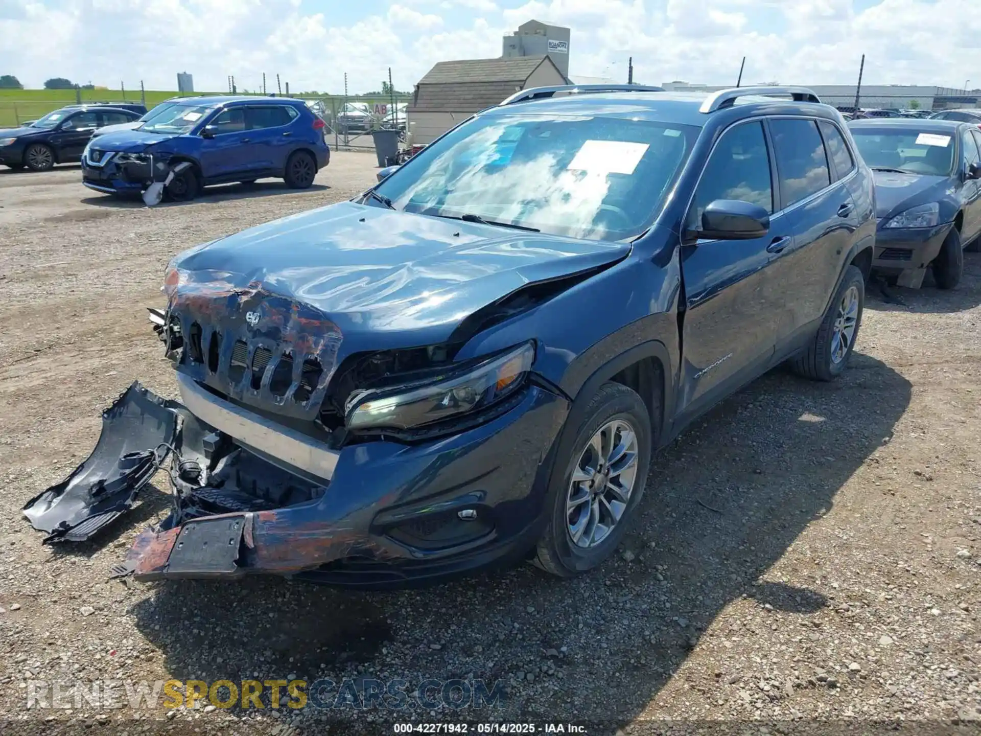 2 Photograph of a damaged car 1C4PJMLX7LD636746 JEEP CHEROKEE 2020