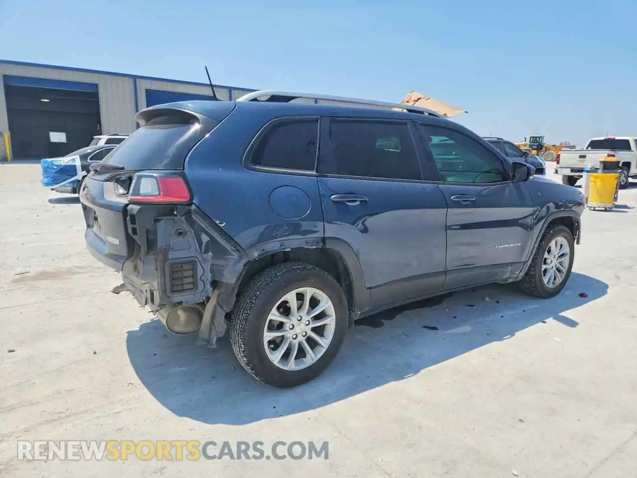 3 Photograph of a damaged car 1C4PJLCB0MD147010 JEEP CHEROKEE 2021