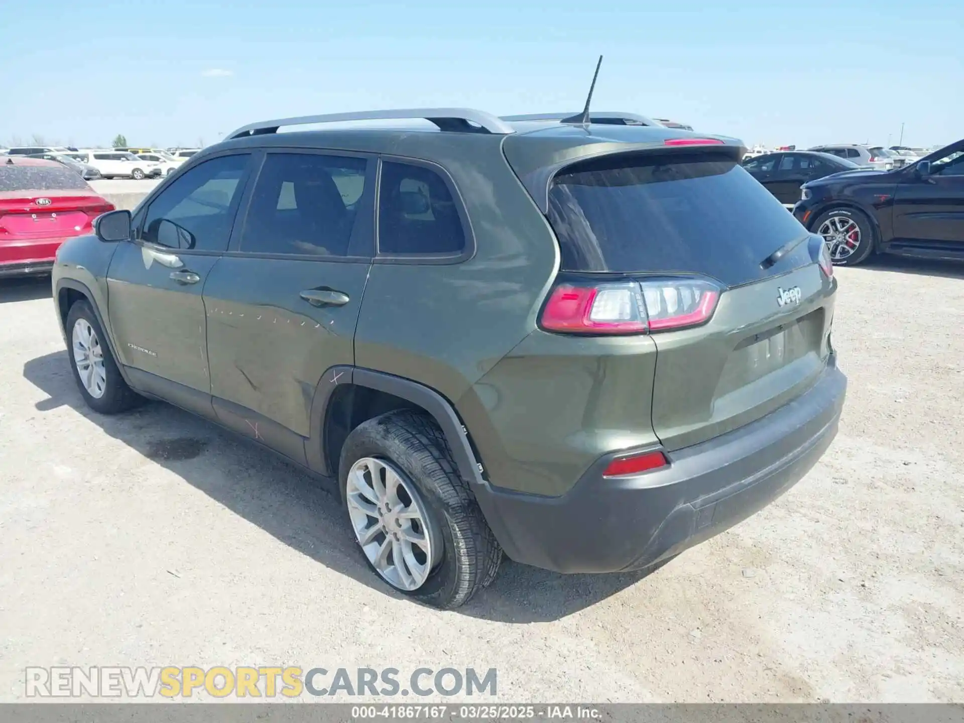 3 Photograph of a damaged car 1C4PJLCB2MD155979 JEEP CHEROKEE 2021