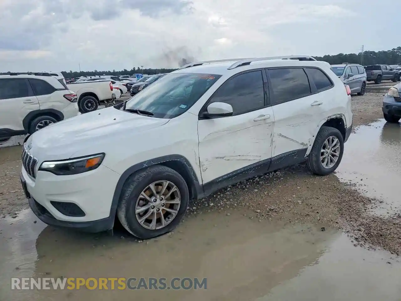 1 Фотография поврежденного автомобиля 1C4PJLCB3MD164982 JEEP CHEROKEE 2021