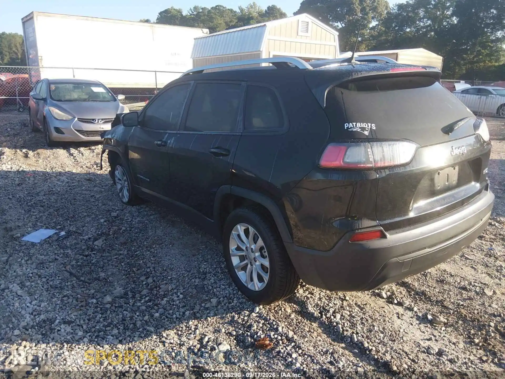 3 Photograph of a damaged car 1C4PJLCB5MD125438 JEEP CHEROKEE 2021