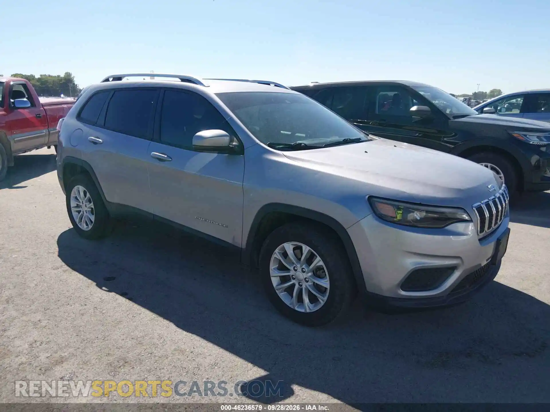 1 Photograph of a damaged car 1C4PJLCB8MD250949 JEEP CHEROKEE 2021