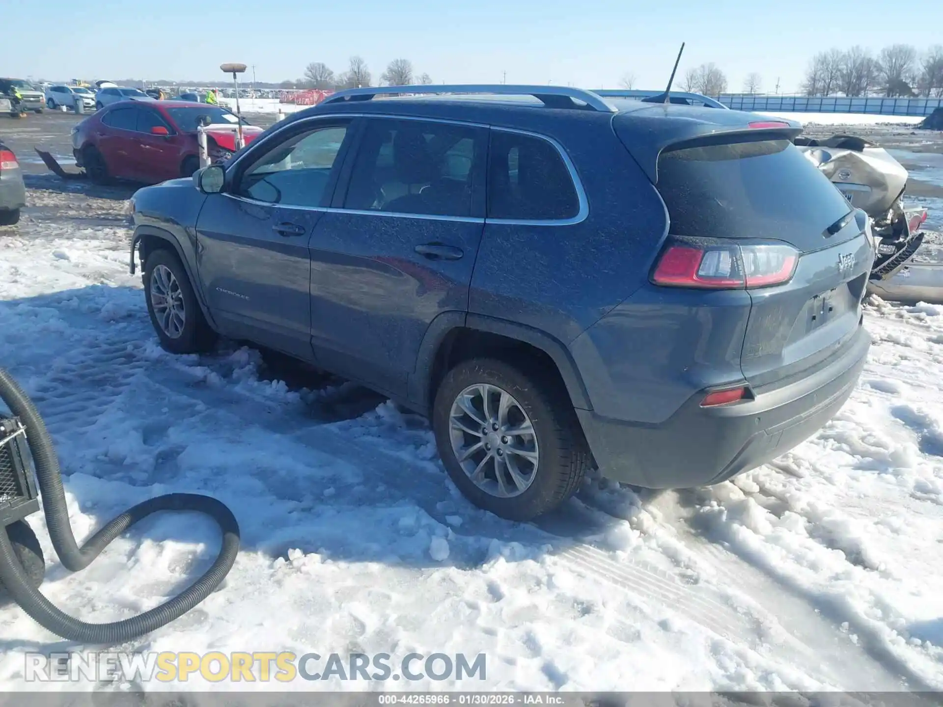 3 Photograph of a damaged car 1C4PJLLB3MD174203 JEEP CHEROKEE 2021