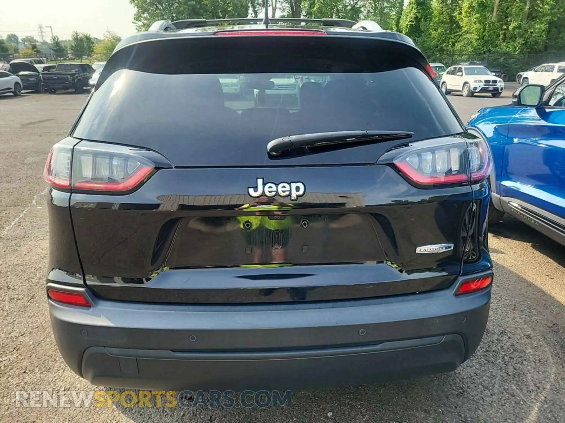 2 Photograph of a damaged car 1C4PJLLB5MD223983 JEEP CHEROKEE 2021