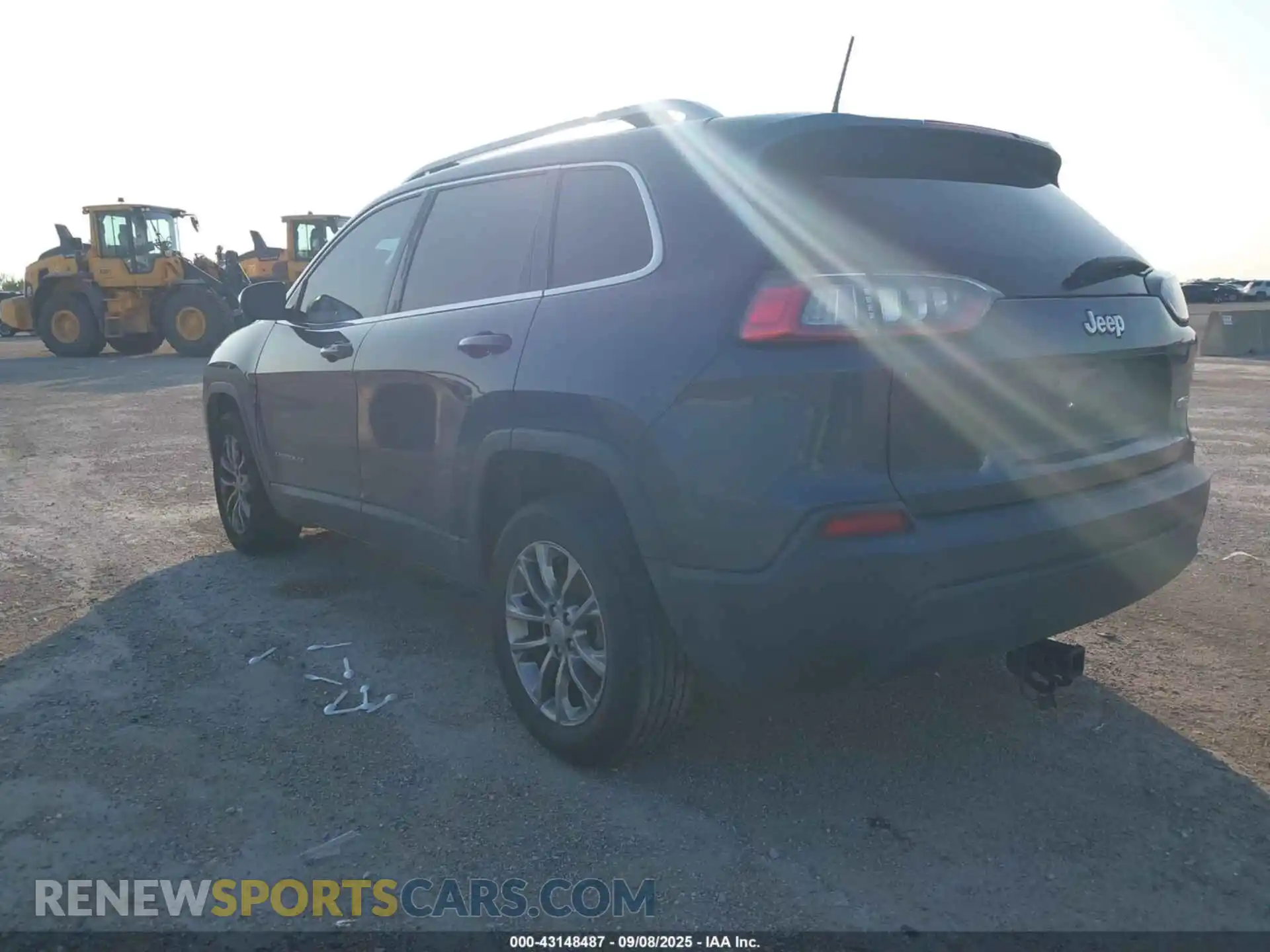 3 Фотография поврежденного автомобиля 1C4PJLLB6MD145598 JEEP CHEROKEE 2021