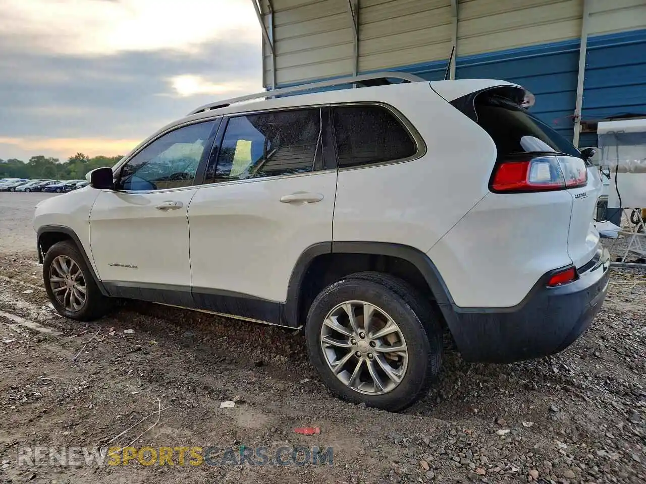 2 Photograph of a damaged car 1C4PJLLB7MD208174 JEEP CHEROKEE 2021
