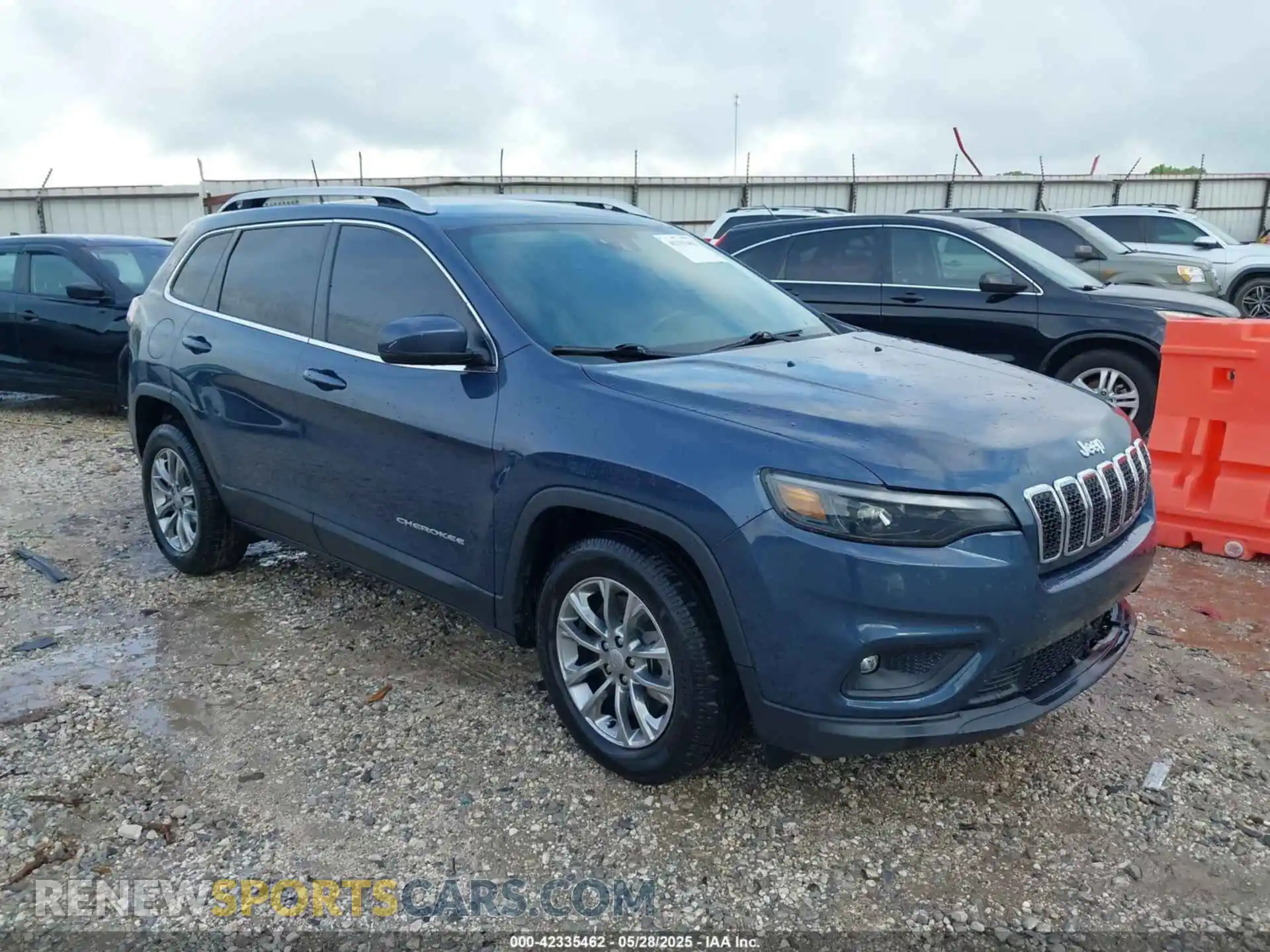 1 Photograph of a damaged car 1C4PJLMN8MD155199 JEEP CHEROKEE 2021