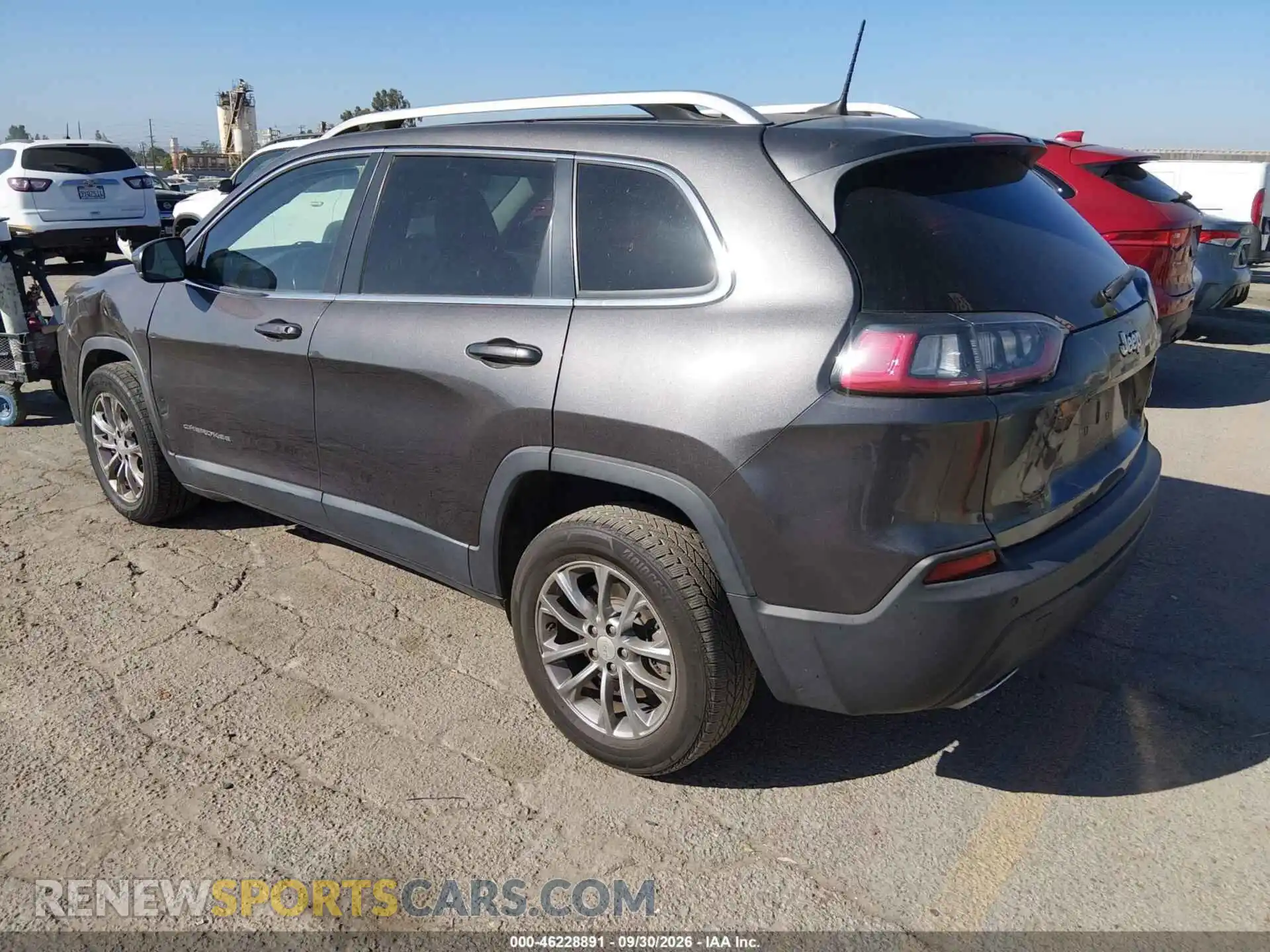 3 Photograph of a damaged car 1C4PJLMX3MD169366 JEEP CHEROKEE 2021