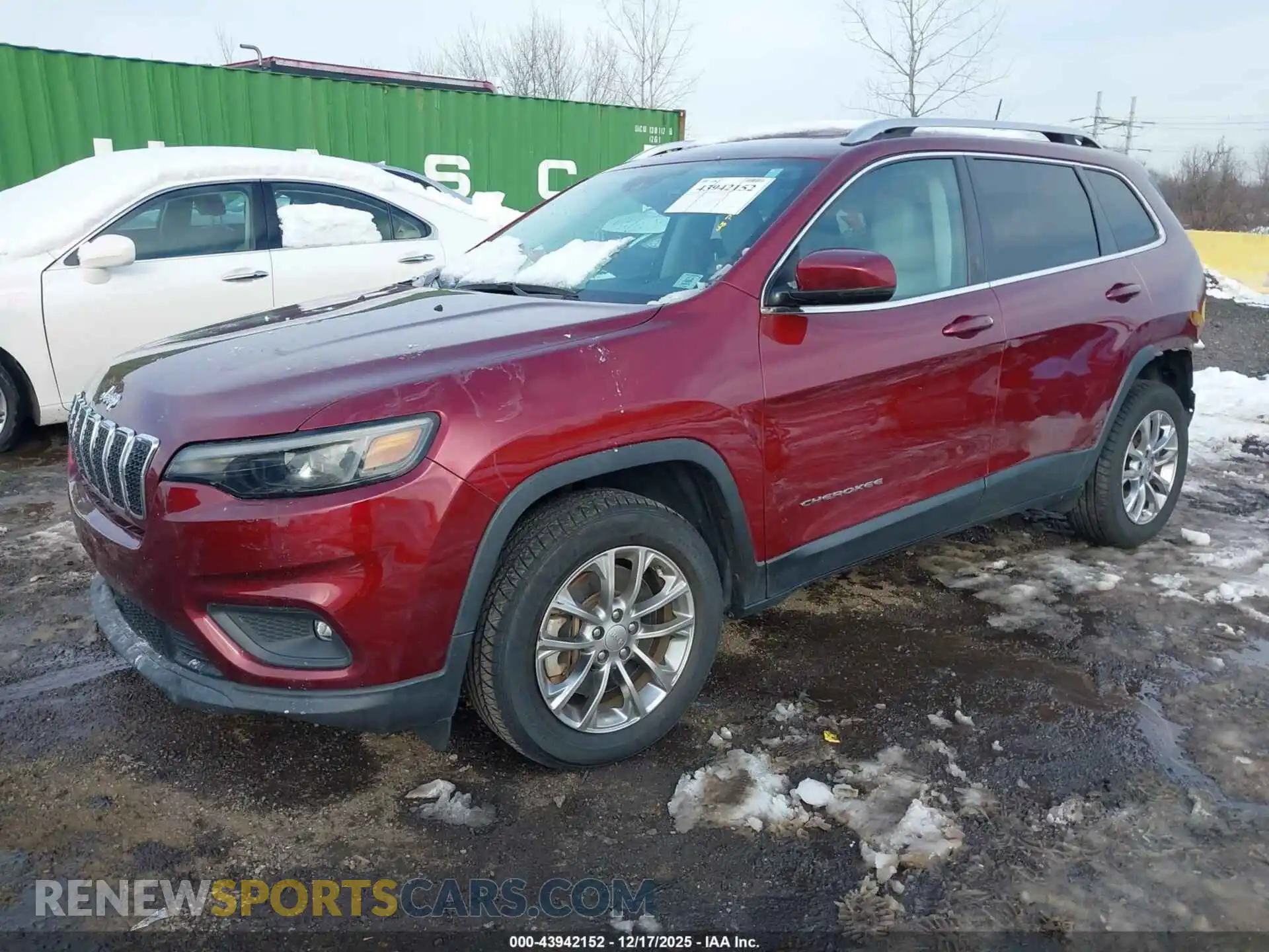 2 Photograph of a damaged car 1C4PJLMX3MD214712 JEEP CHEROKEE 2021