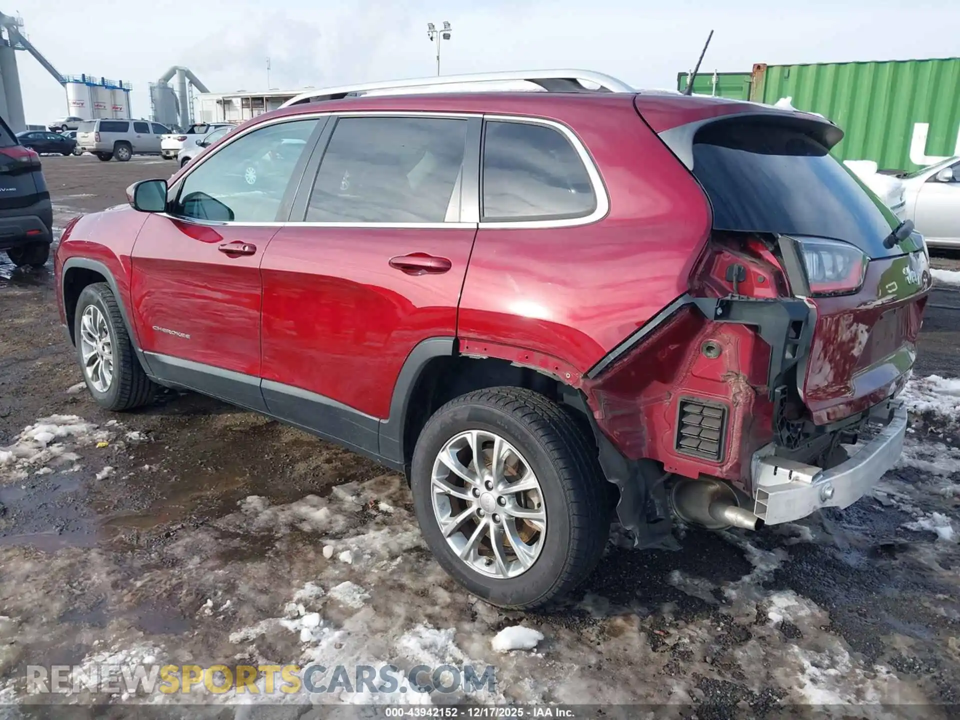 3 Photograph of a damaged car 1C4PJLMX3MD214712 JEEP CHEROKEE 2021