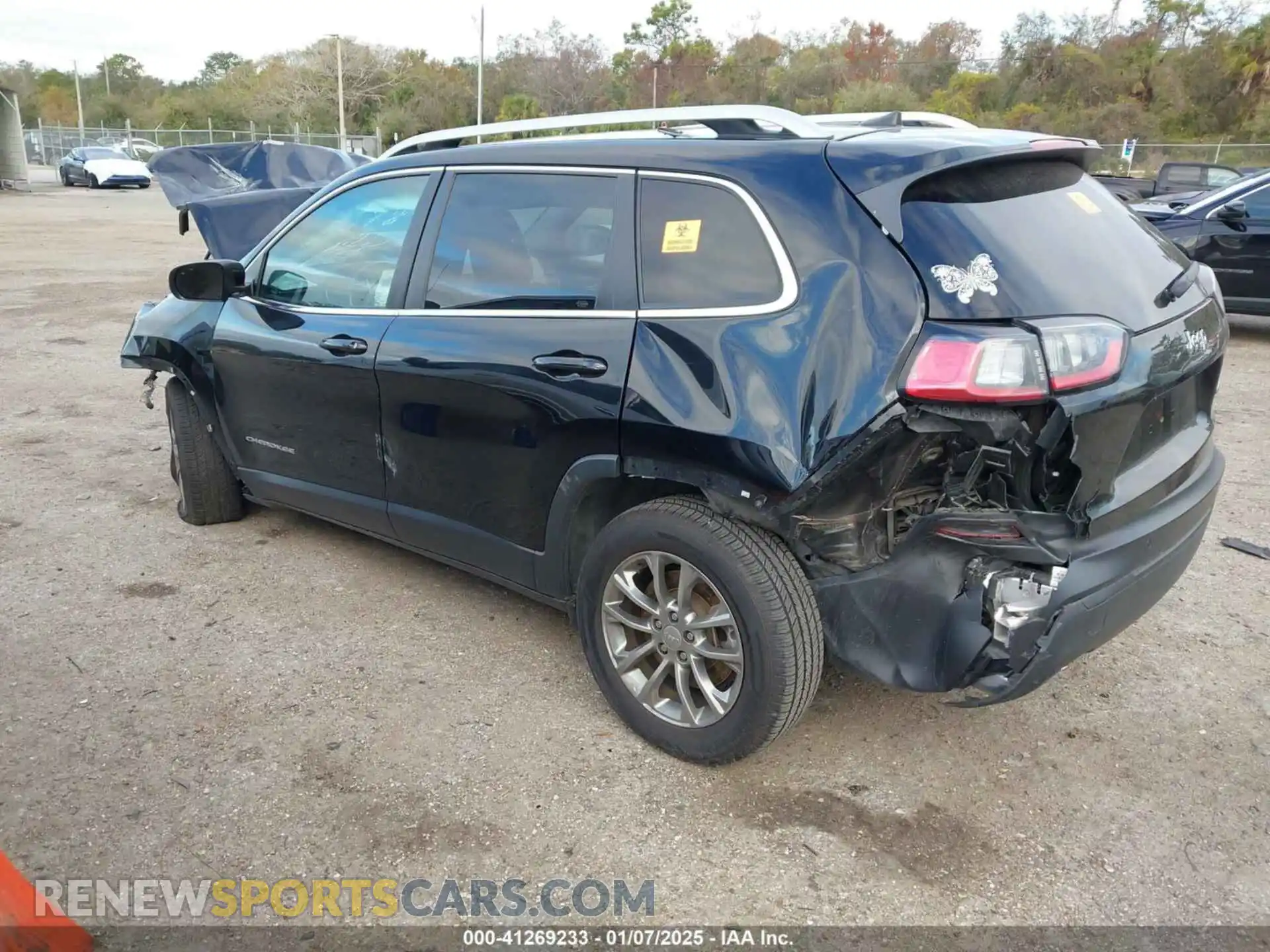 3 Photograph of a damaged car 1C4PJLMX4MD140927 JEEP CHEROKEE 2021
